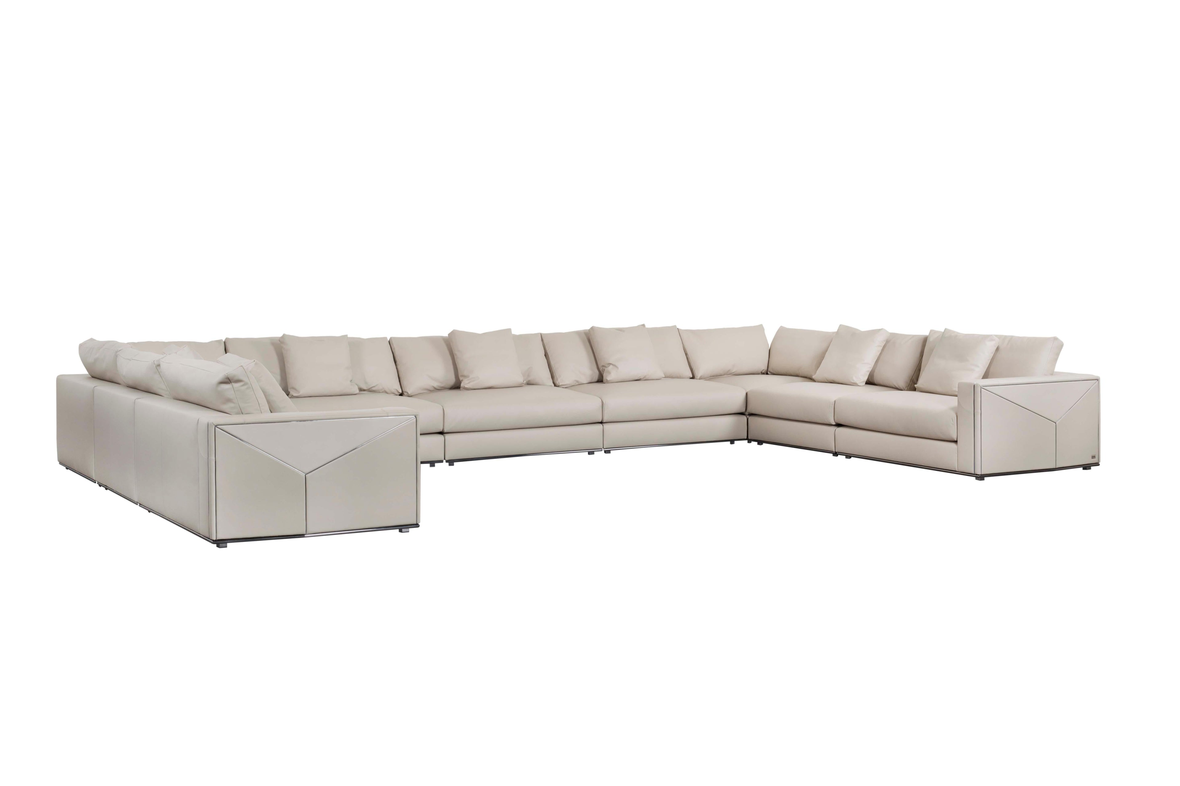 https://a.1stdibscdn.com/modern-versailles-sofa-cream-leather-handmade-in-italy-by-fendi-for-sale-picture-5/f_53532/f_363291921695722236851/C100475_1_master.jpg