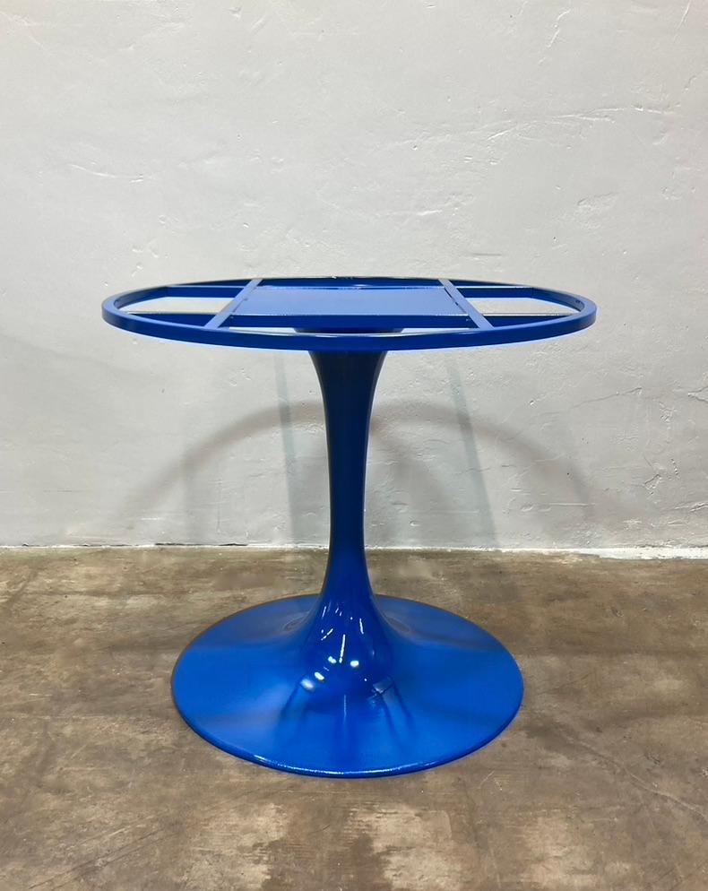 https://a.1stdibscdn.com/blue-powder-coated-steel-round-table-base-for-sale-picture-2/f_101742/f_458382621752268814518/C655C0FB_D538_47E6_B1C2_4C6B67A45C46_1_105_c_master.jpeg