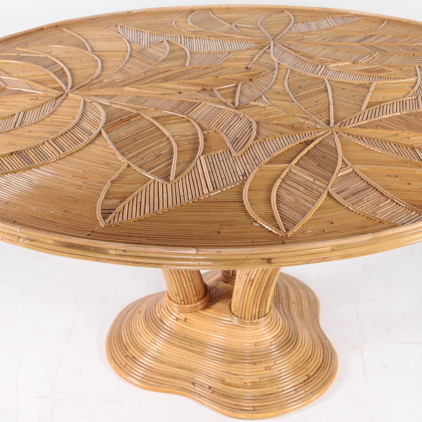 https://a.1stdibscdn.com/exceptional-rattan-dining-table-for-sale-picture-5/f_61022/f_389720921711143582116/C7071EDE_A145_4F98_9D43_75EC35F90C96_master.jpeg