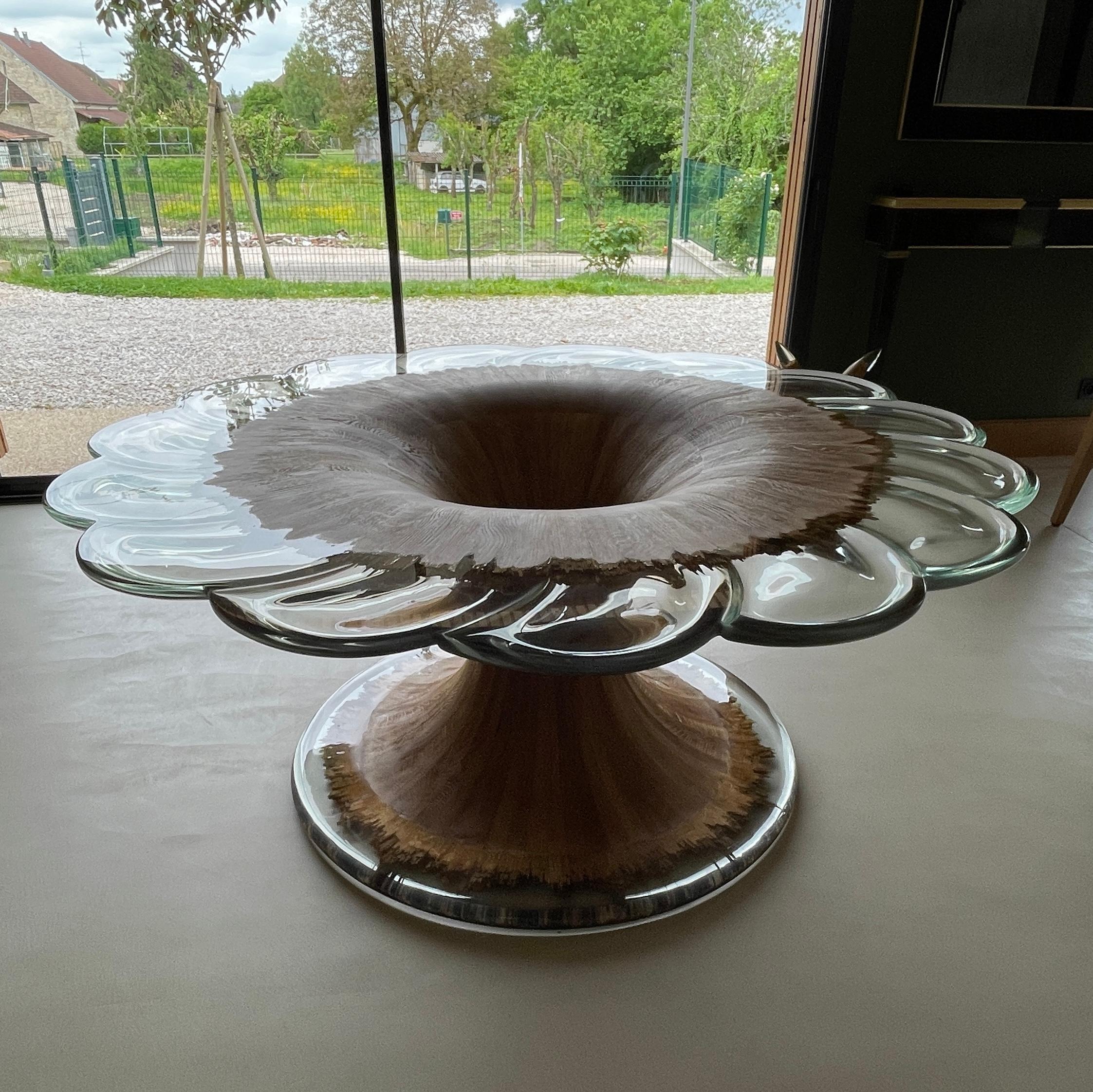 https://a.1stdibscdn.com/vibration-bois-dechire-sculptural-dining-table-by-meubles-thouret-for-sale-picture-2/f_12192/f_489956821772133947269/C9B0ACFF_9EFA_4D2E_84E1_5DE59E552906_master.jpeg