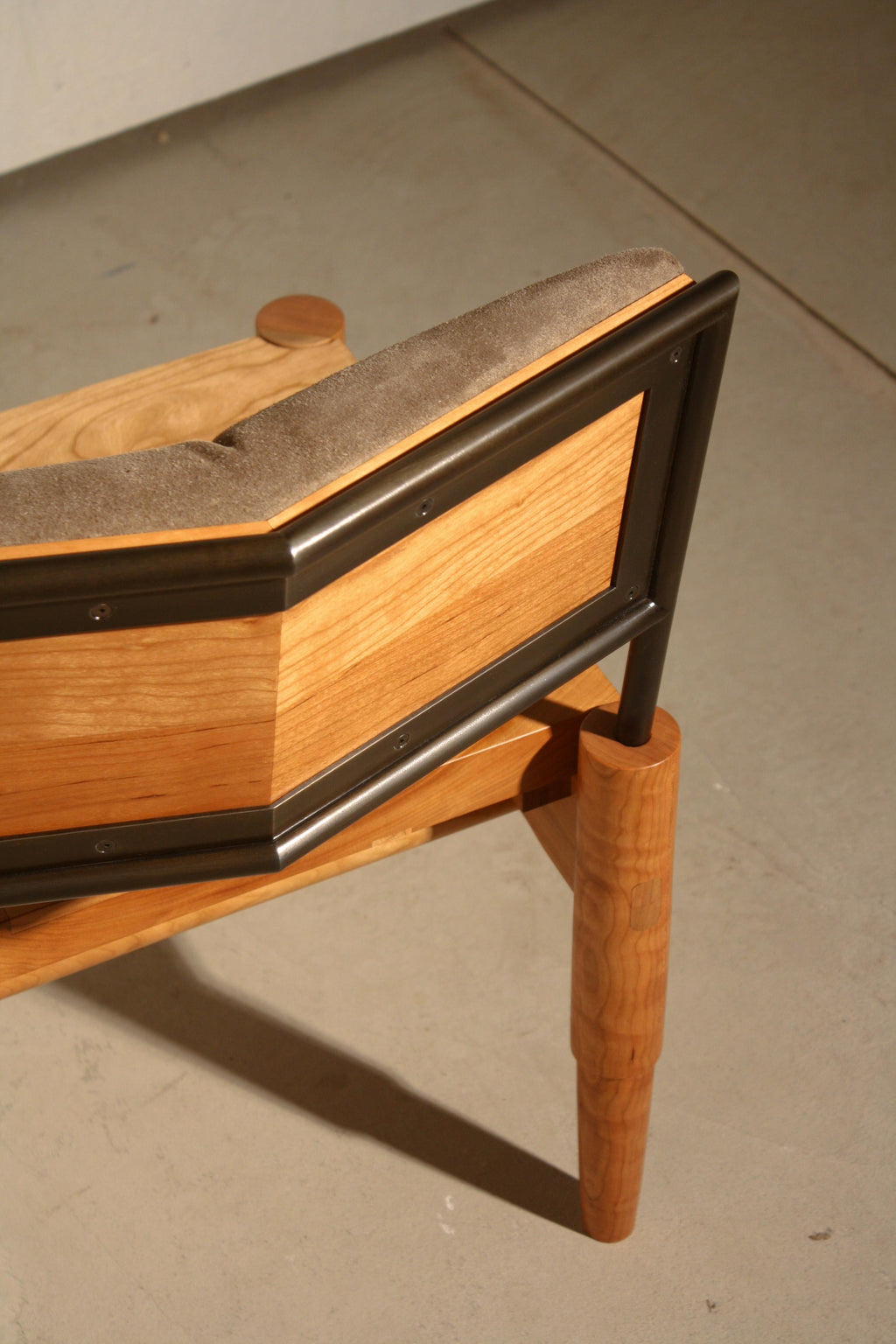 https://a.1stdibscdn.com/camber-handmade-lounge-chair-with-upholstered-suede-backrest-by-laylo-studio-for-sale-picture-4/f_53231/f_353068721689777217740/CAMBER_detail_backrest_behind_master.JPG