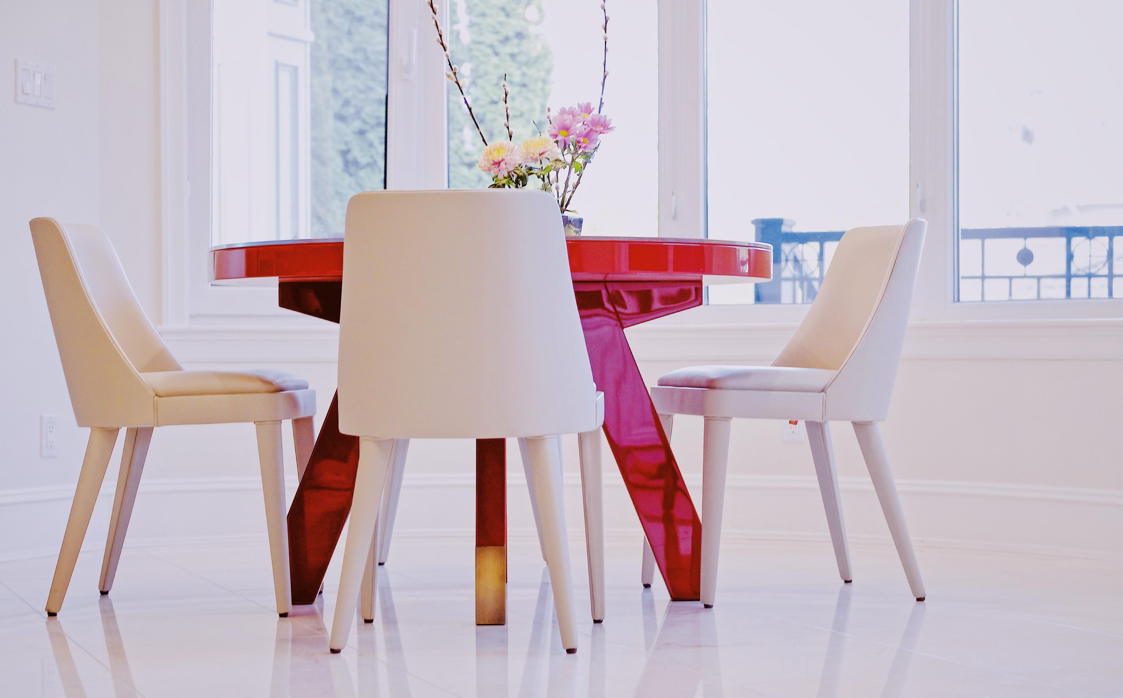 https://a.1stdibscdn.com/boscolo-the-round-table-lacquered-in-china-red-for-sale-picture-2/f_62722/f_278522421647622051547/CASA_CASATI_Canada_project_1_master.jpg