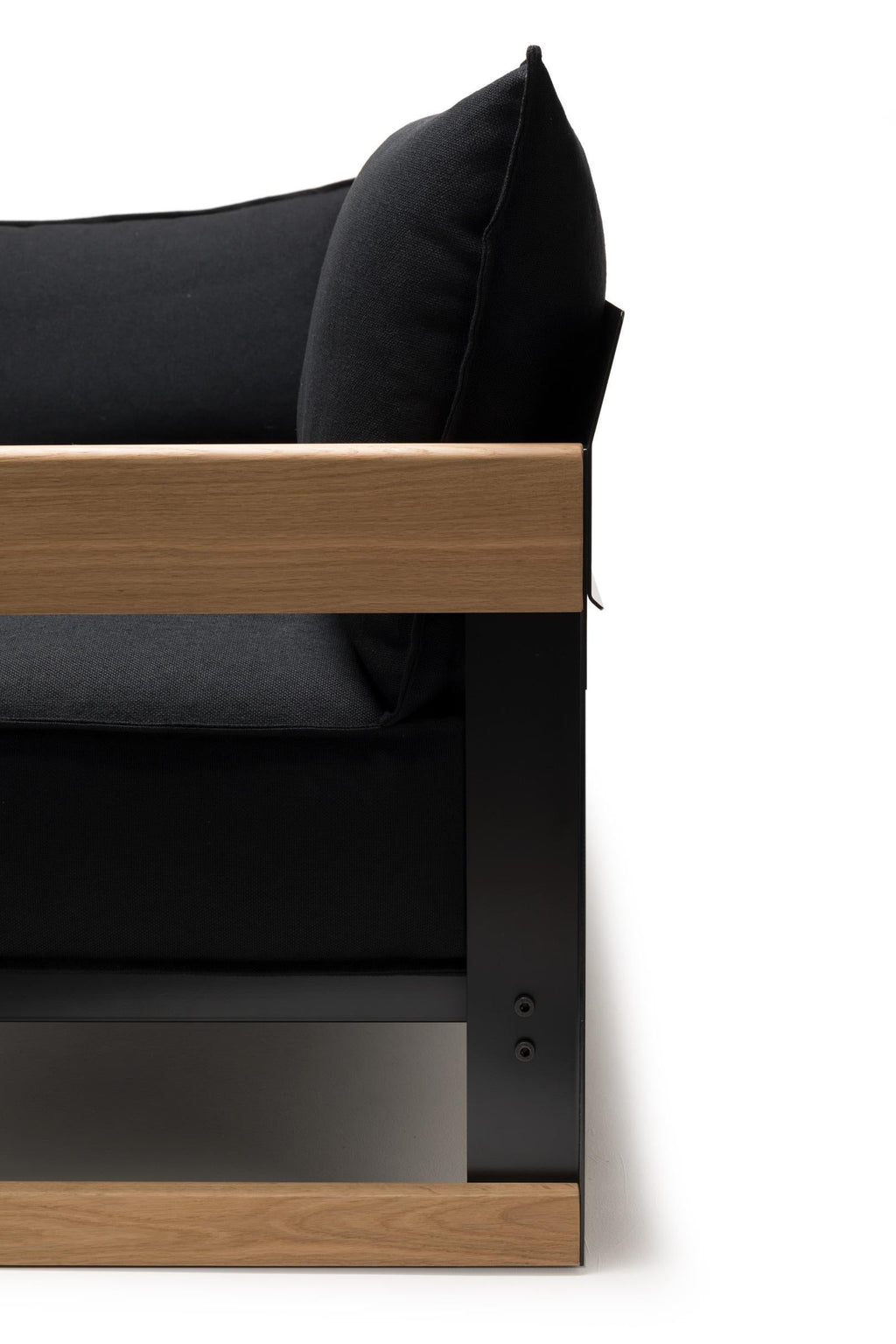 https://a.1stdibscdn.com/ronan-erwan-bouroullec-cassette-sofa-in-black-for-established-sons-for-sale-picture-4/12330573/f_155201611563426306533/CASSETTE_L1650_maya_R_and_E_Bouroullec_2018_EstablishedandSons_PeterGuenzel_White_Background_Detail_02_master.jpg