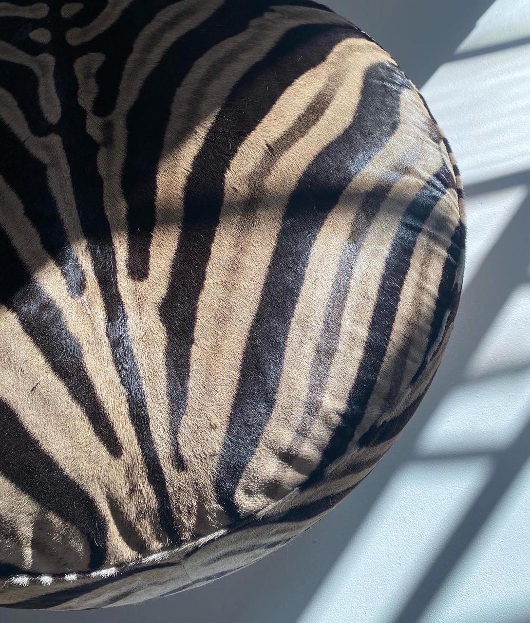 https://a.1stdibscdn.com/the-forsyth-cloud-ottoman-in-zebra-hide-for-sale-picture-7/f_17012/1609263766355/CCD47C8B_56AE_43A9_9D0F_AF2655E91683_master.JPG