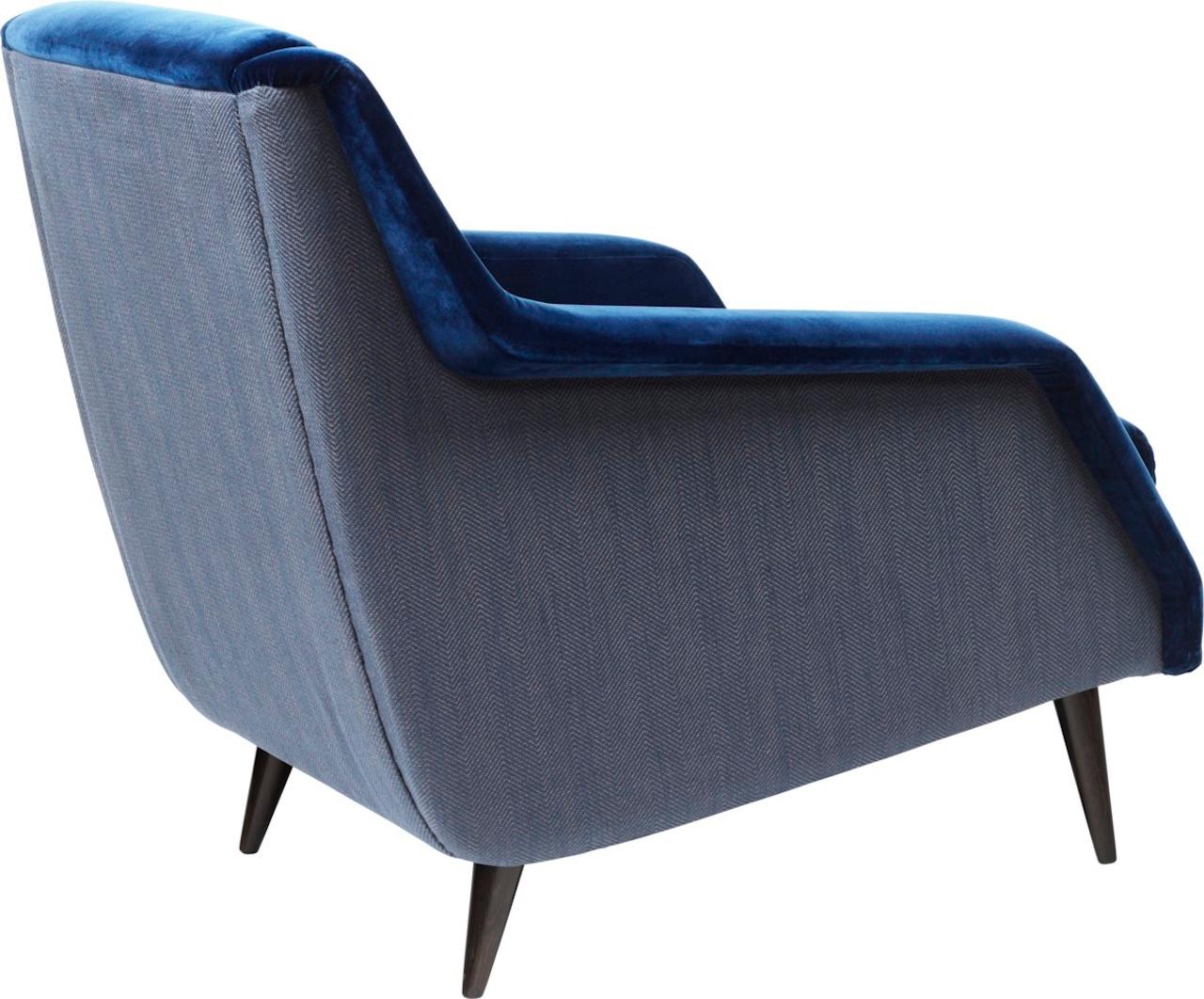 https://a.1stdibscdn.com/customizable-gubi-cdc2-sofa-fully-upholstered-designed-by-carlo-de-carli-for-sale-picture-3/f_44652/f_303611021662749418899/CDC_1_LoungeChair_Wood_FullyUpholstered_Black_Front_GUBI_Velluto_420_Back_Bini_Casali_12_B3Q_master.jpg