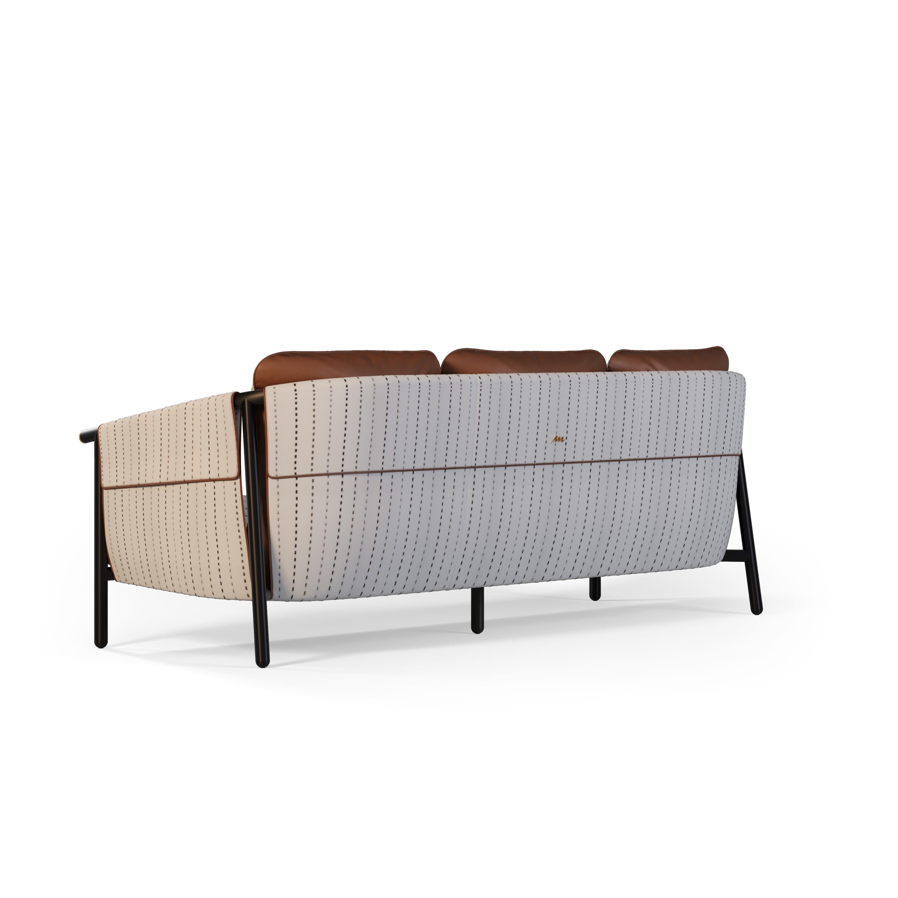 https://a.1stdibscdn.com/three-seat-outdoor-sofa-with-leather-details-for-sale-picture-4/f_56702/f_417126721727784096590/CELINE_3L_SOFA_0003_master.jpg