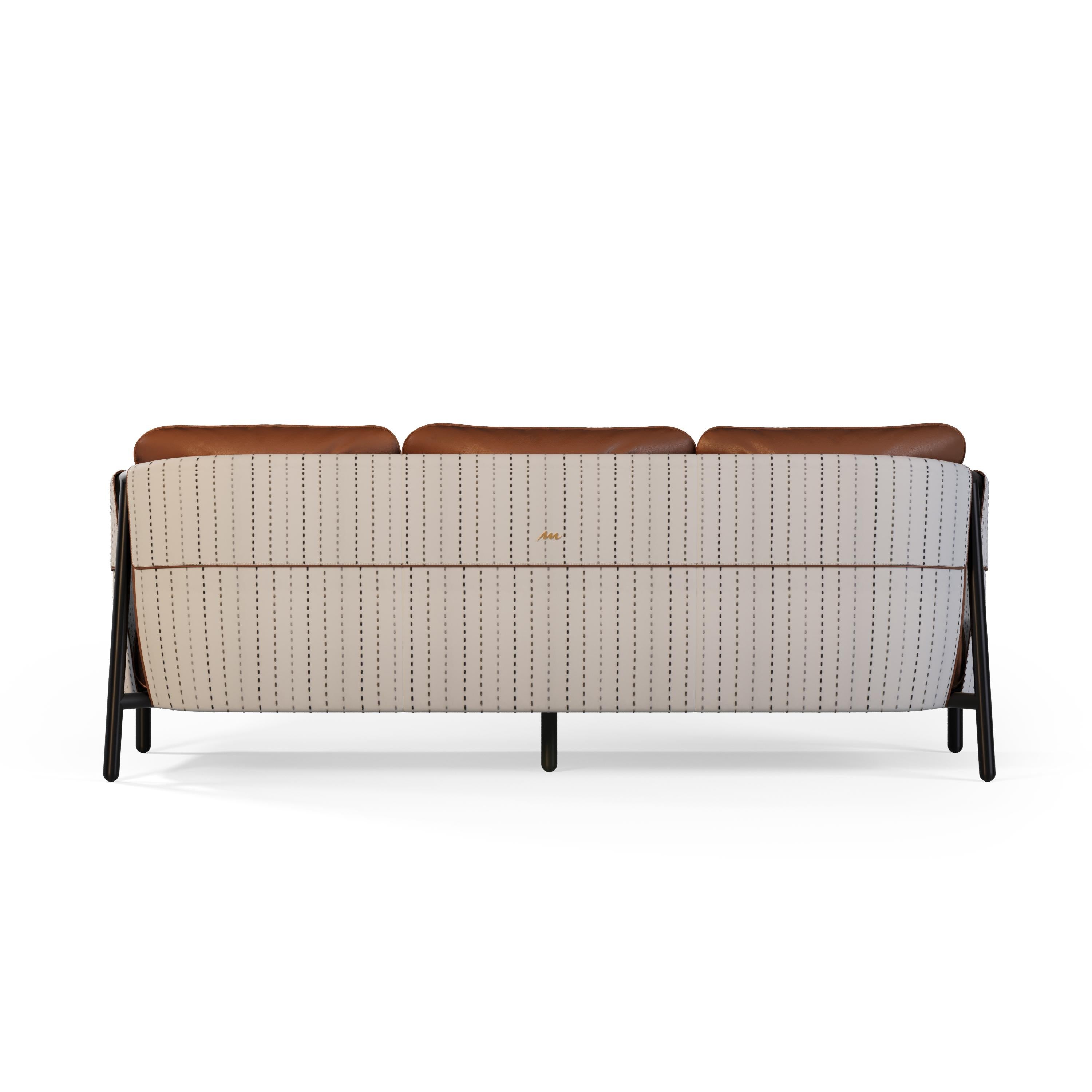 https://a.1stdibscdn.com/three-seat-outdoor-sofa-with-leather-details-for-sale-picture-5/f_56702/f_417126721727784096912/CELINE_3L_SOFA_0004_master.jpg
