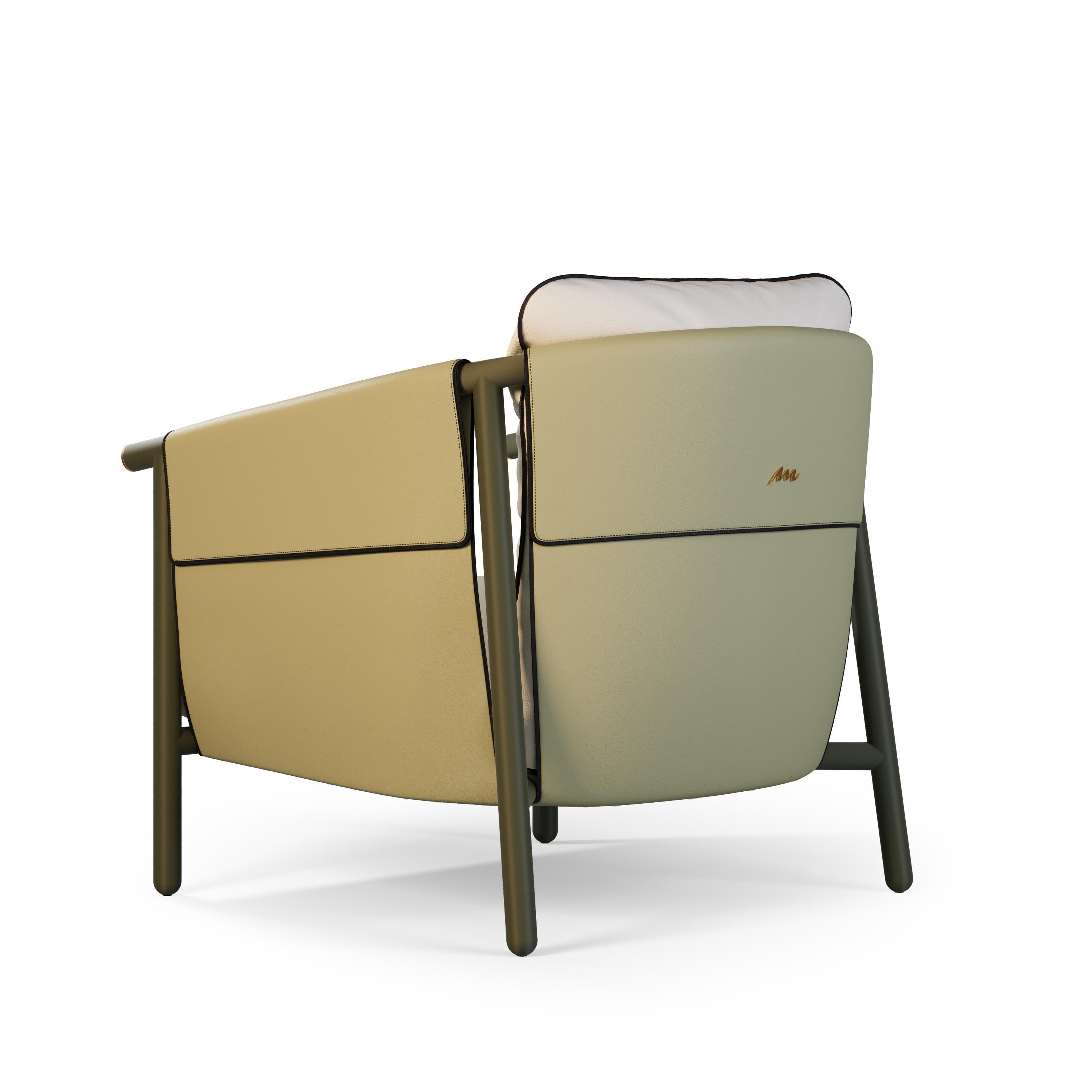 https://a.1stdibscdn.com/green-leather-outdoor-lounge-armchair-for-sale-picture-4/f_56702/f_417126121727783538160/CELINE_LOUNGE_ARMCHAIR_0003_master.jpg