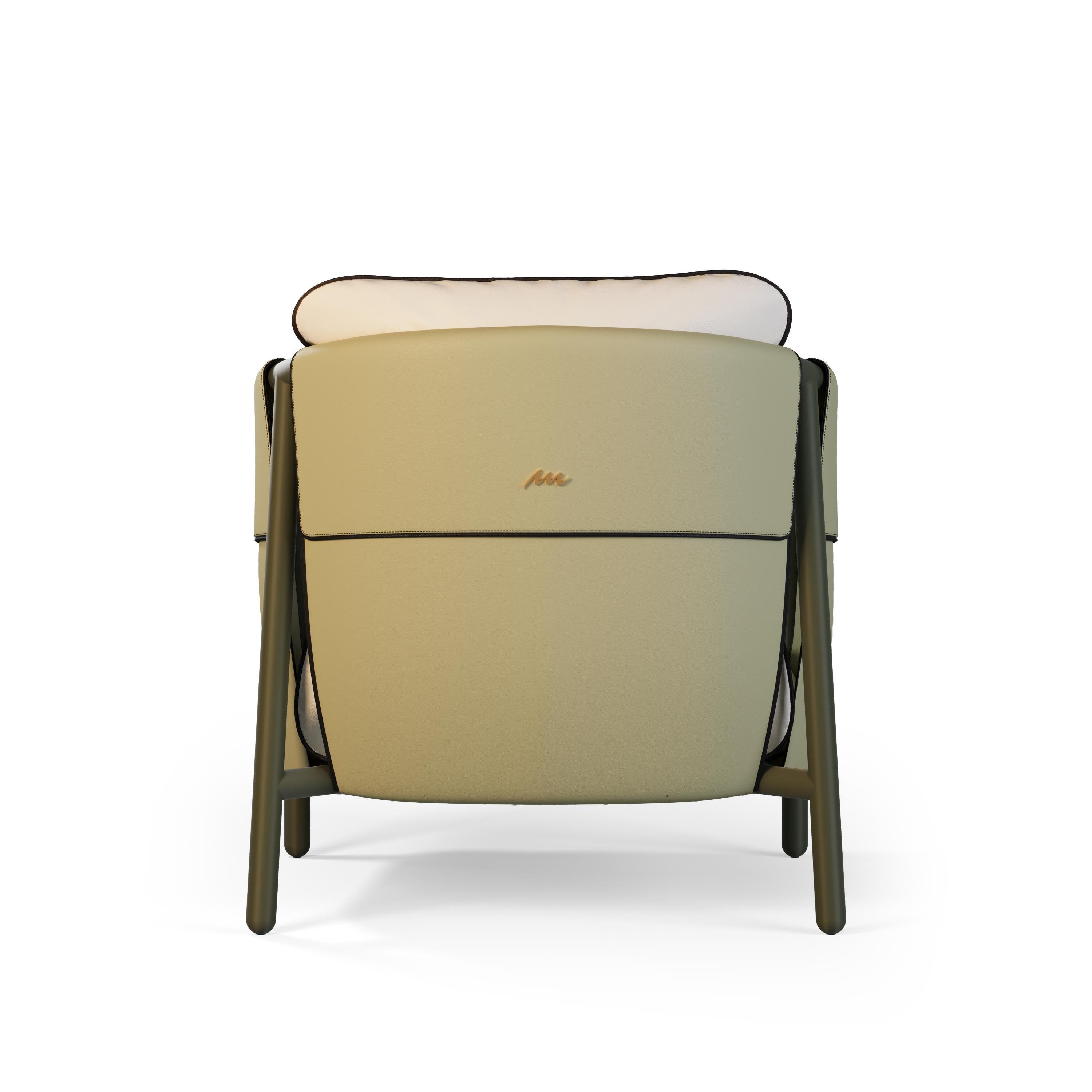 https://a.1stdibscdn.com/green-leather-outdoor-lounge-armchair-for-sale-picture-5/f_56702/f_417126121727783538158/CELINE_LOUNGE_ARMCHAIR_0004_master.jpg
