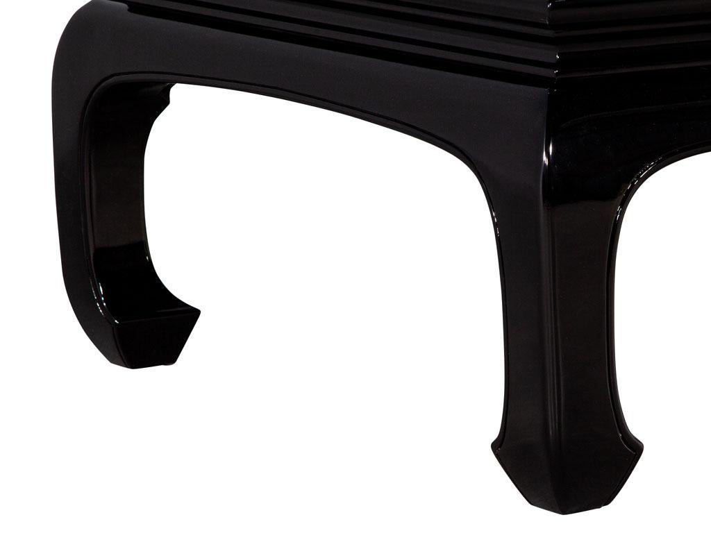 https://a.1stdibscdn.com/black-high-gloss-polished-coffee-table-for-sale-picture-11/f_8849/f_299231421660074654513/CE_3415_Black_High_Gloss_Polished_Coffee_Table_0011_master.jpg