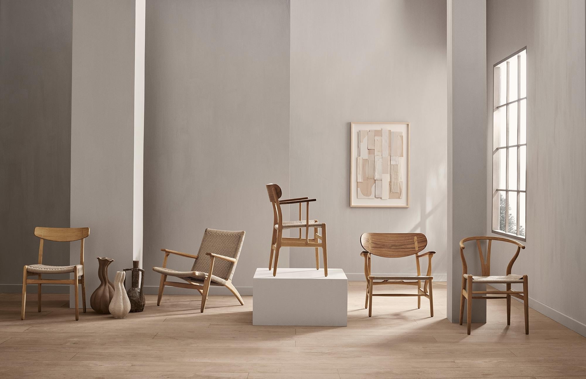 https://a.1stdibscdn.com/wegner-ch22-chair-in-oak-white-oil-na-for-sale-picture-5/f_14472/f_438176321740617285502/CH23_oak_oil_papercord_natural_CH25_oak_oil_papercord_natural_CH22_oak_oil_papercord_natural_CH26_oak_oil_papercord_natural_CH24_oak_oil_papercord_natural_master.jpg