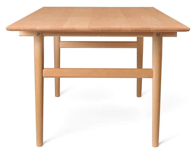 https://a.1stdibscdn.com/large-hans-wegner-ch327-dining-table-in-oiled-beech-for-carl-hansen-son-for-sale-picture-13/f_14472/f_413382621725523182712/CH327_beech_oil_back_master.jpeg?width=768