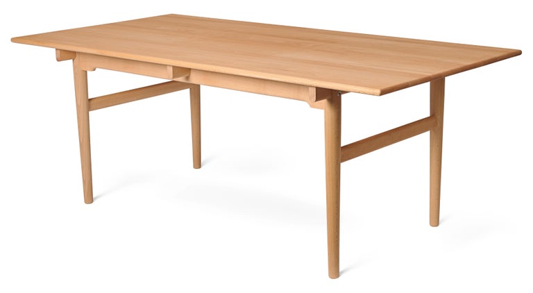 https://a.1stdibscdn.com/large-hans-wegner-ch327-dining-table-in-oiled-beech-for-carl-hansen-son-for-sale-picture-12/f_14472/f_413382621725523183090/CH327_beech_oil_side_master.jpg?width=768