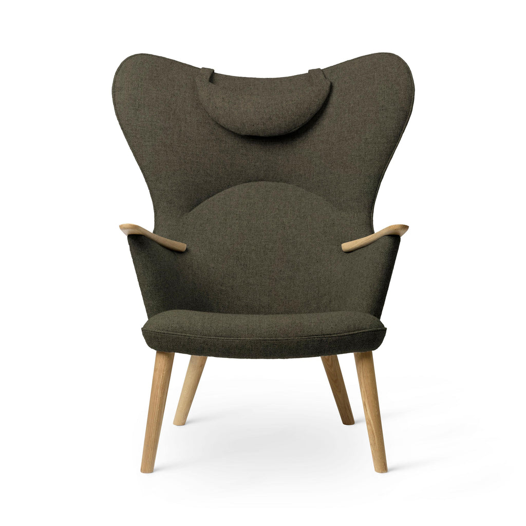 https://a.1stdibscdn.com/hans-j-wegner-ch78-mama-bear-chair-in-oak-for-carl-hansen-son-for-sale-picture-9/f_14472/f_438023521740526117823/CH78_oak_oil_fiorCH78_mama_bear_chairfiord_961_fabric_master.jpg
