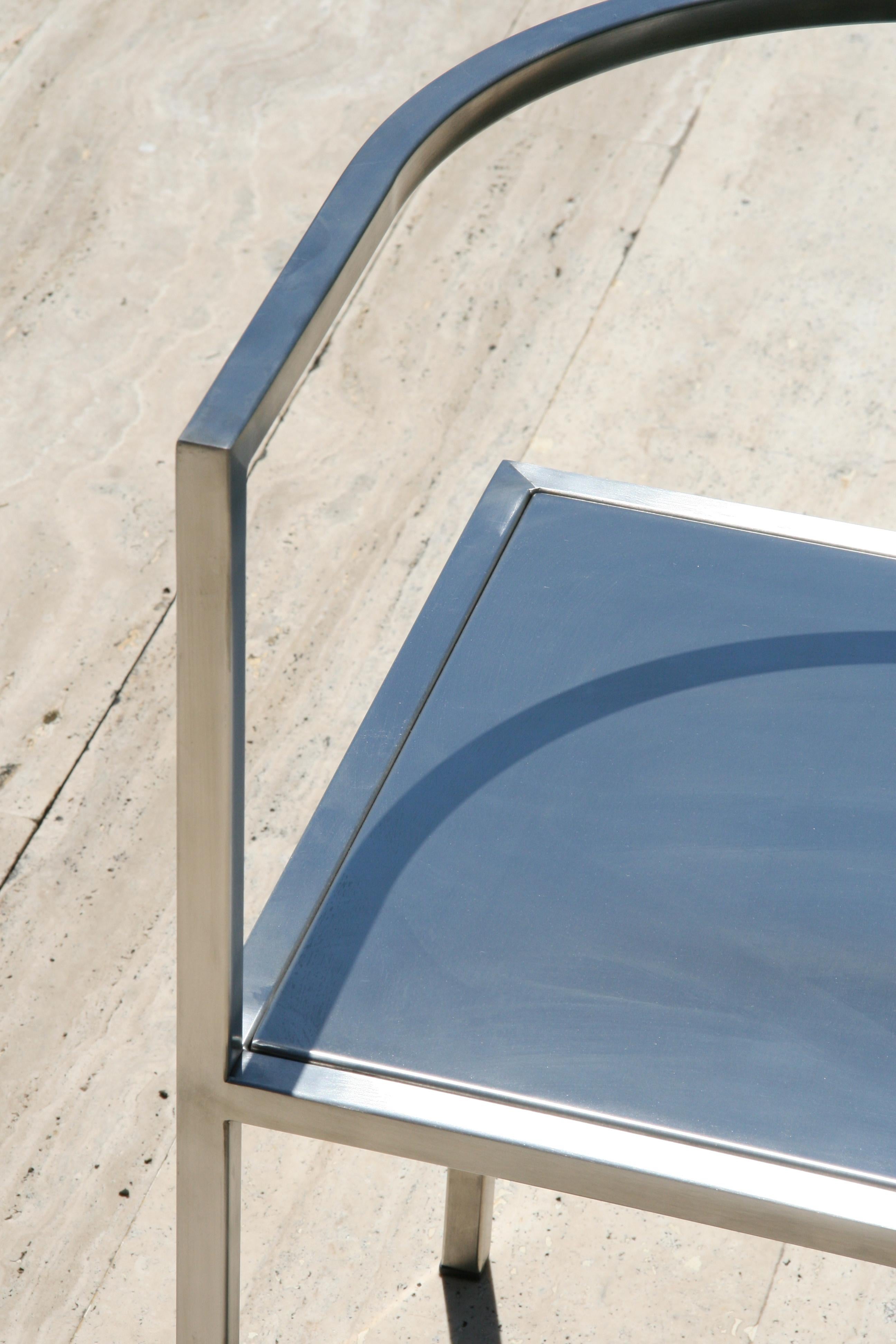 https://a.1stdibscdn.com/21st-century-modern-macka-bench-stainless-steel-structure-upholstery-for-sale-picture-4/f_69622/f_412924521725131545105/CHAIR_detail_master.JPG
