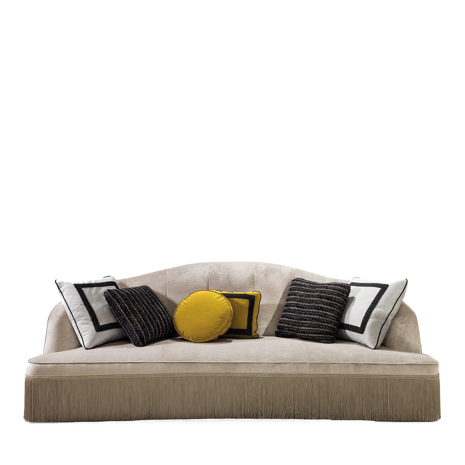 https://a.1stdibscdn.com/grace-sofa-by-chiara-provasi-for-sale-picture-4/f_17062/f_175066511578497308555/CHIAMB_00320180321_1539_1pawa4z_master.jpg