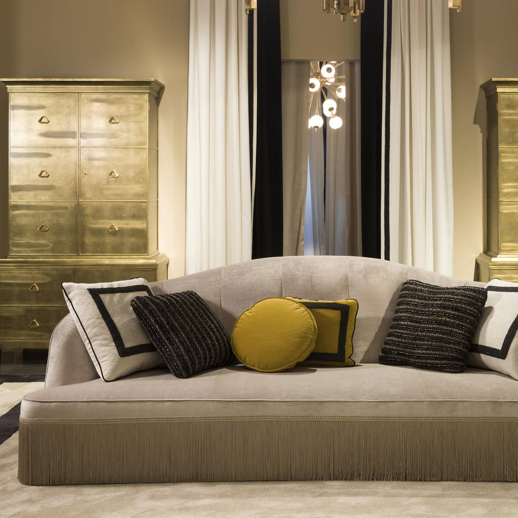 https://a.1stdibscdn.com/grace-sofa-by-chiara-provasi-for-sale-picture-3/f_17062/f_175066511578497299998/CHIAMB_003_A20180321_1539_11agb5l_master.jpg