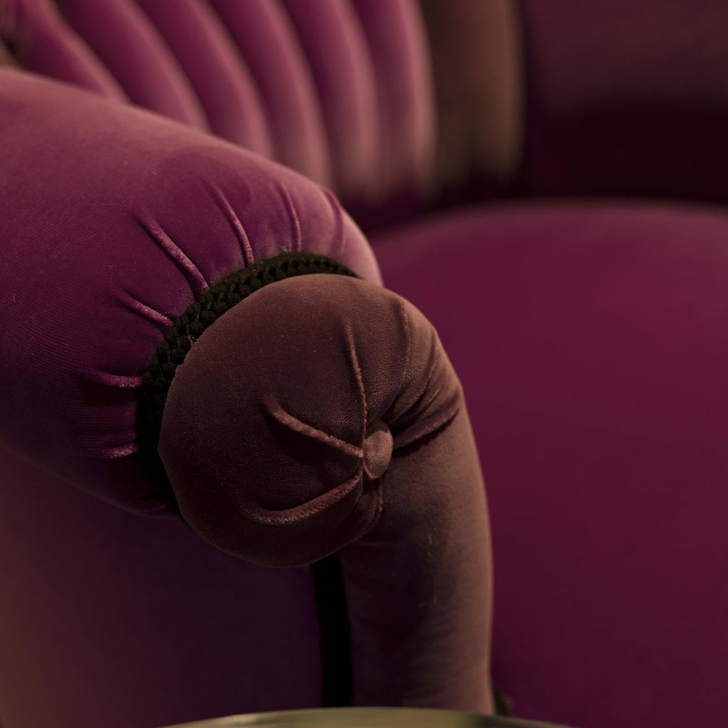 https://a.1stdibscdn.com/clair-armchair-by-chiara-provasi-for-sale-picture-2/f_17062/f_175072511578499205634/CHIAMB_012_B20180321_1539_1srx0yo_master.jpg