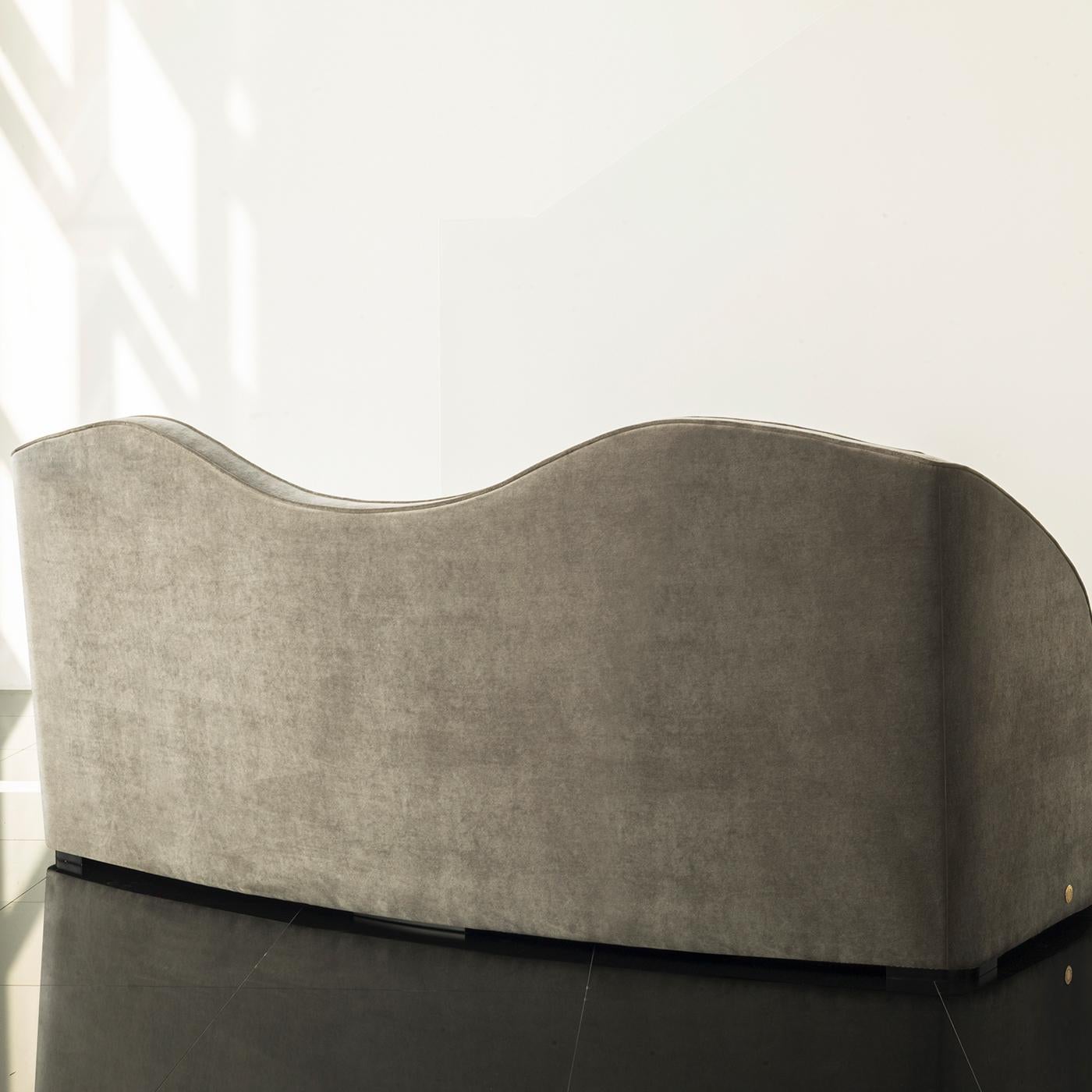 https://a.1stdibscdn.com/giannio-3-seat-sofa-by-chiara-provasi-for-sale-picture-3/f_17062/f_175065511578496777535/CHIAMB_082_B20190619_7_xj7md7_master.jpg