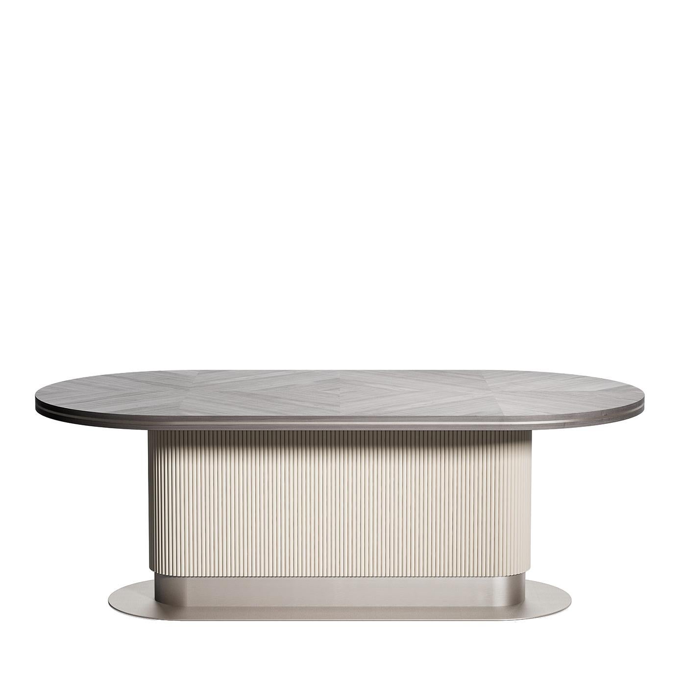 https://a.1stdibscdn.com/cocoon-oval-dining-table-for-sale-picture-4/f_17062/f_98809911578924872654/CIPRPI_00320180131_19145_1h6et1a_master.jpg