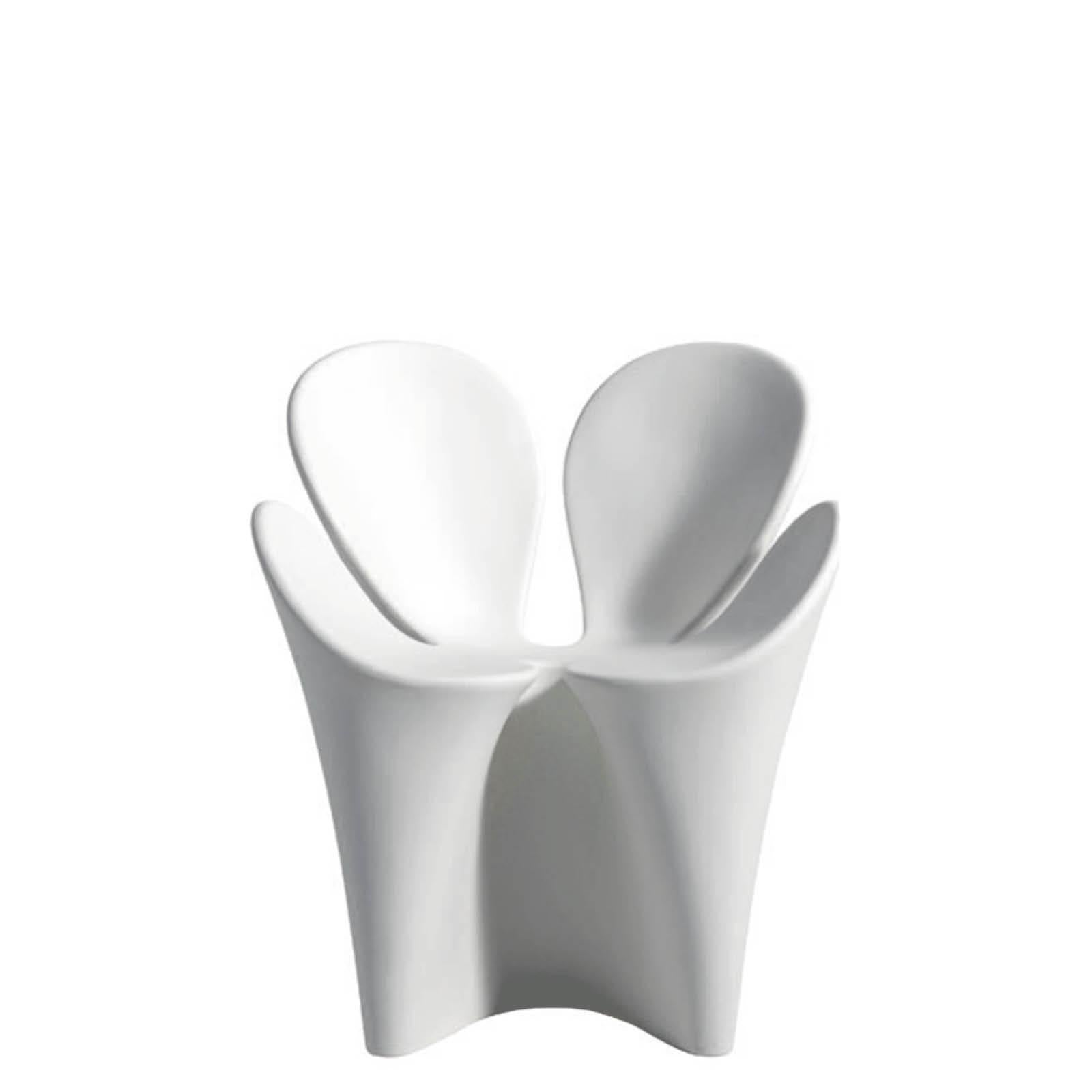 https://a.1stdibscdn.com/clover-flower-shaped-monobloc-armchair-designed-by-ron-arad-for-driade-for-sale-picture-3/f_16392/f_86053431664834773678/CLOVER_D43614A278002_STILL_master.jpg