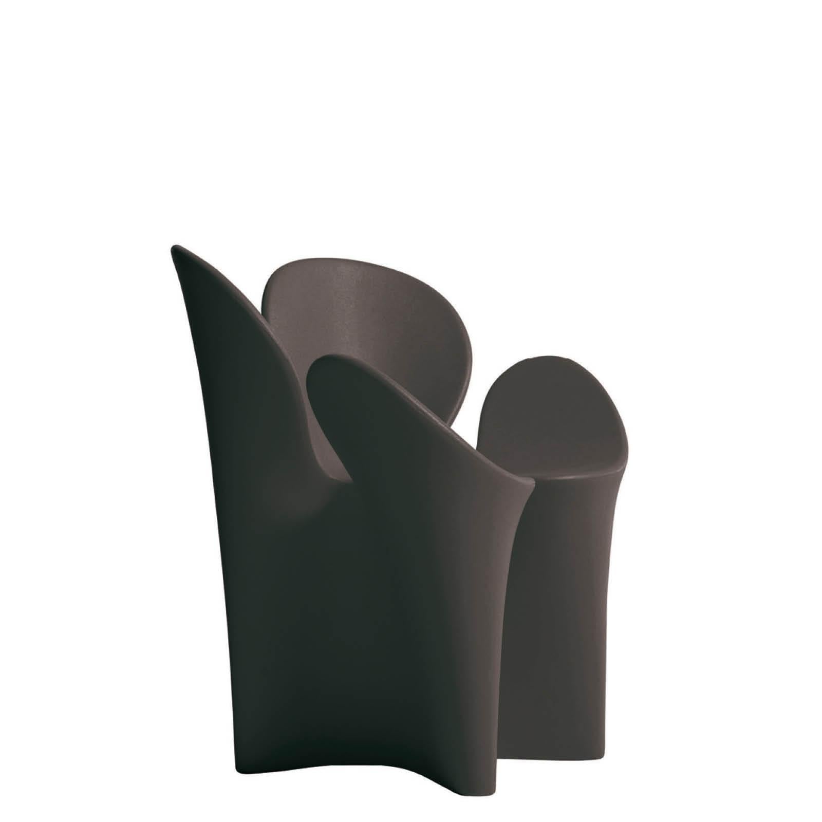 https://a.1stdibscdn.com/clover-flower-shaped-monobloc-armchair-designed-by-ron-arad-for-driade-for-sale-picture-9/f_16392/f_86053431664834773684/CLOVER_D43614A278057_STILL2_master.jpg