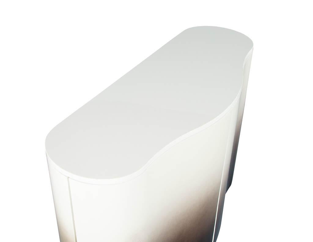 https://a.1stdibscdn.com/modern-curved-cabinet-in-ombre-lacquered-finish-for-sale-picture-5/f_8849/f_346204021685996093182/CM_3033_Pair_Modern_Curved_Chests_Ombre_Finish_009_master.jpg