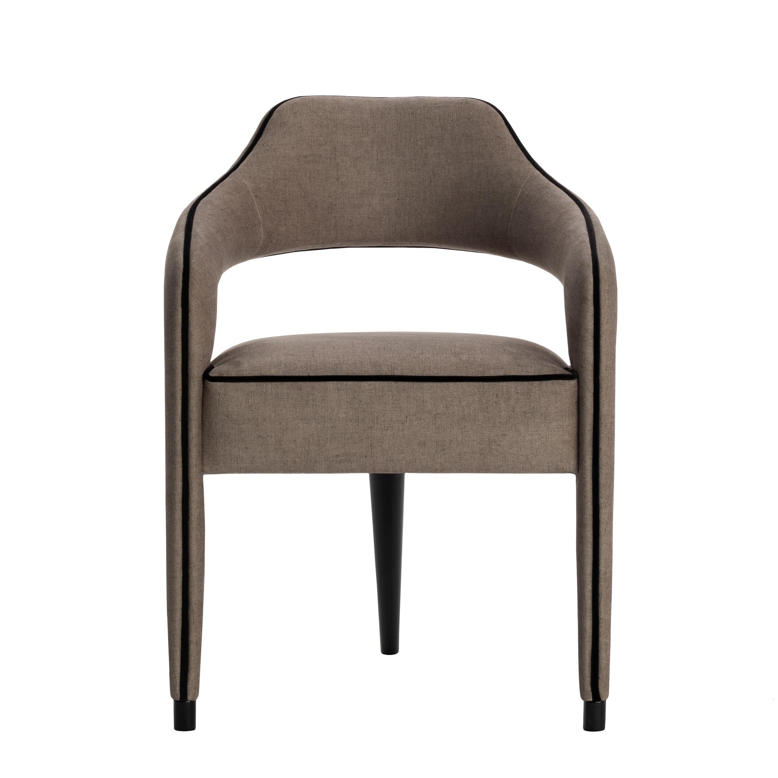 https://a.1stdibscdn.com/invicta-dining-chair-with-one-back-foot-in-wood-and-piping-details-for-sale-picture-3/f_52952/1591022840797/CM_CAD_2_FRENTE_master.jpg