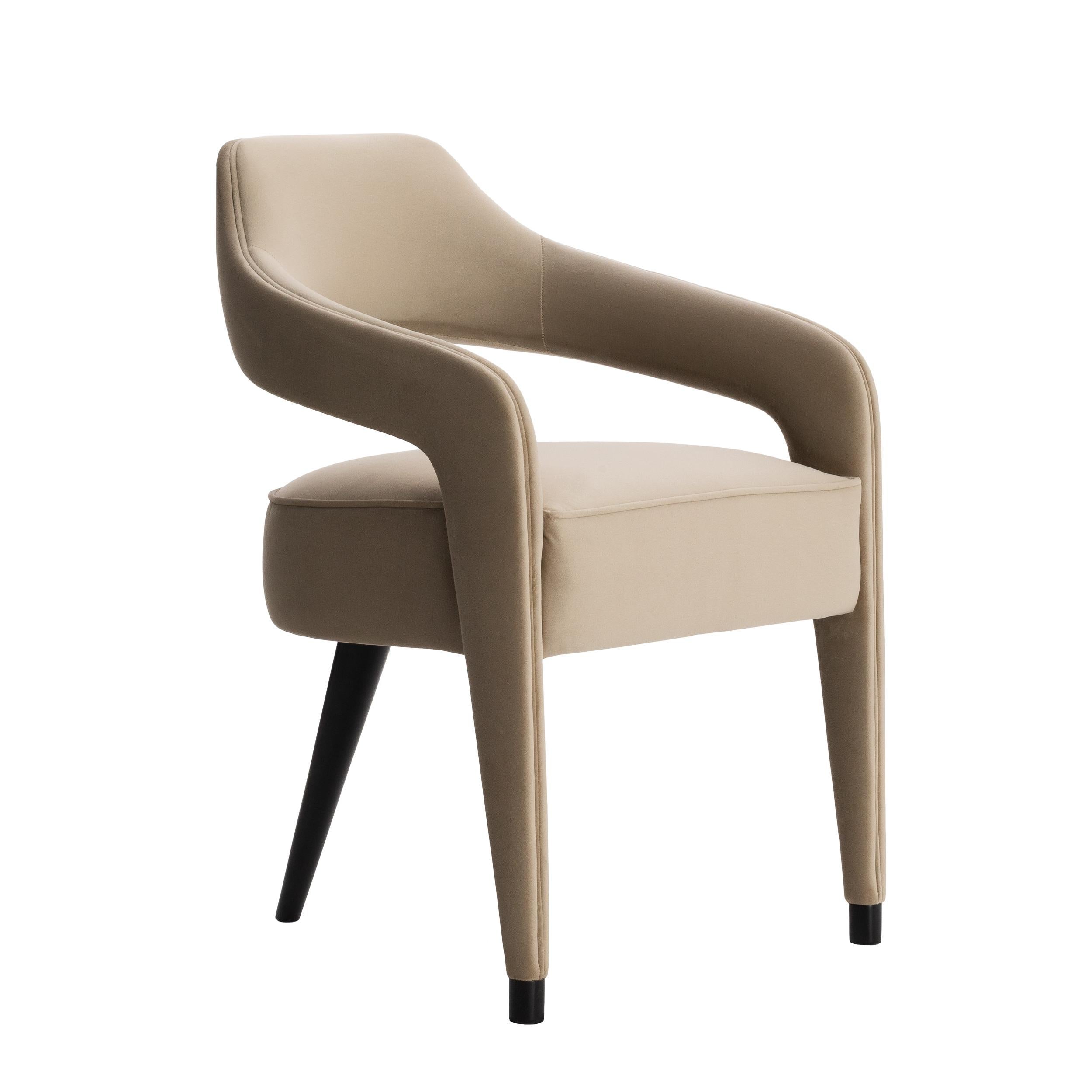 https://a.1stdibscdn.com/invicta-dining-chair-with-one-back-foot-in-wood-and-piping-details-for-sale-picture-5/f_52952/1591022841957/CM_CAD_3_45F_master.jpg