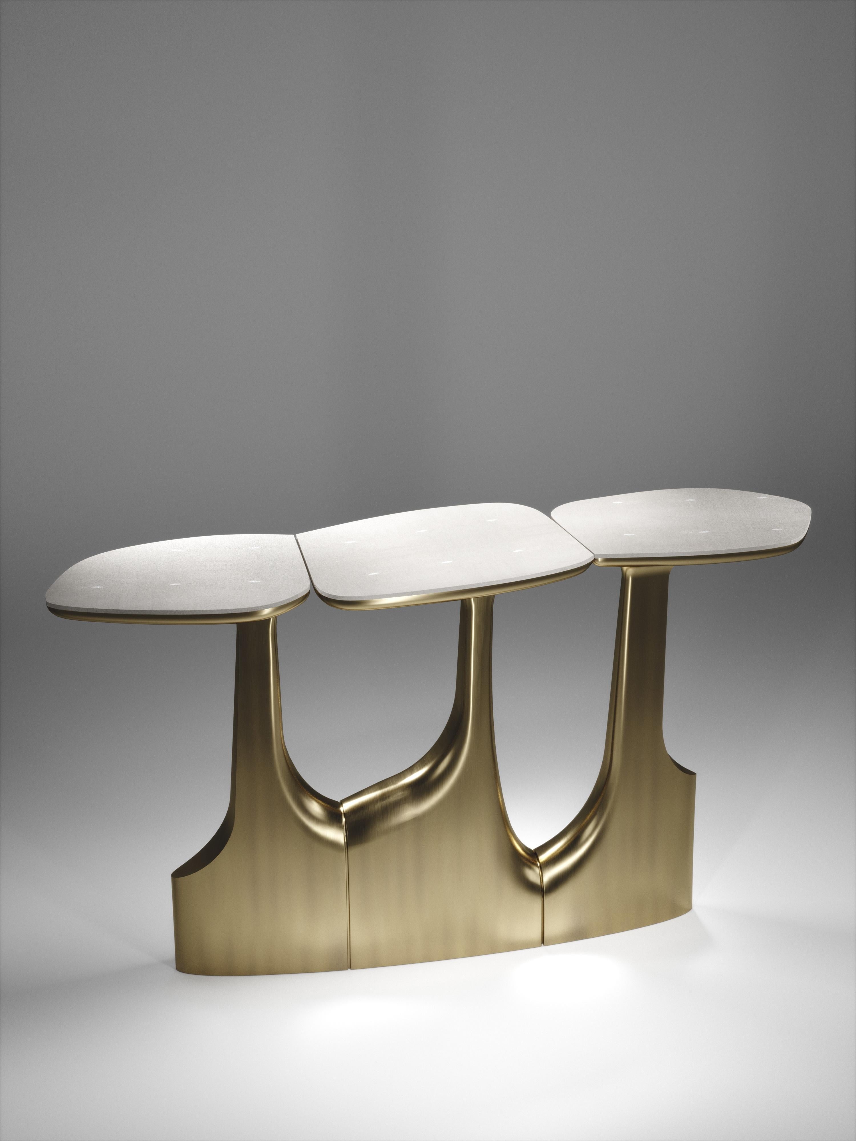 https://a.1stdibscdn.com/shagreen-breakfast-table-with-bronze-patina-brass-accents-by-ry-augousti-for-sale-picture-13/f_45491/f_333196421678927692371/CONSOL_30014_master.jpg