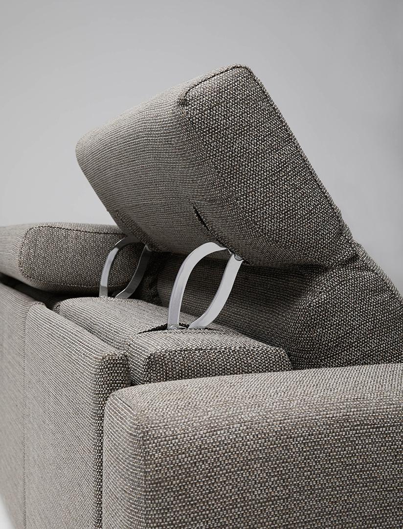 https://a.1stdibscdn.com/customizable-electric-reclining-sofa-for-home-cinemas-in-high-resistance-velvet-for-sale-picture-8/f_27693/f_454805821750107183641/COSMOPOL_RELAX_comp_05_master.jpg
