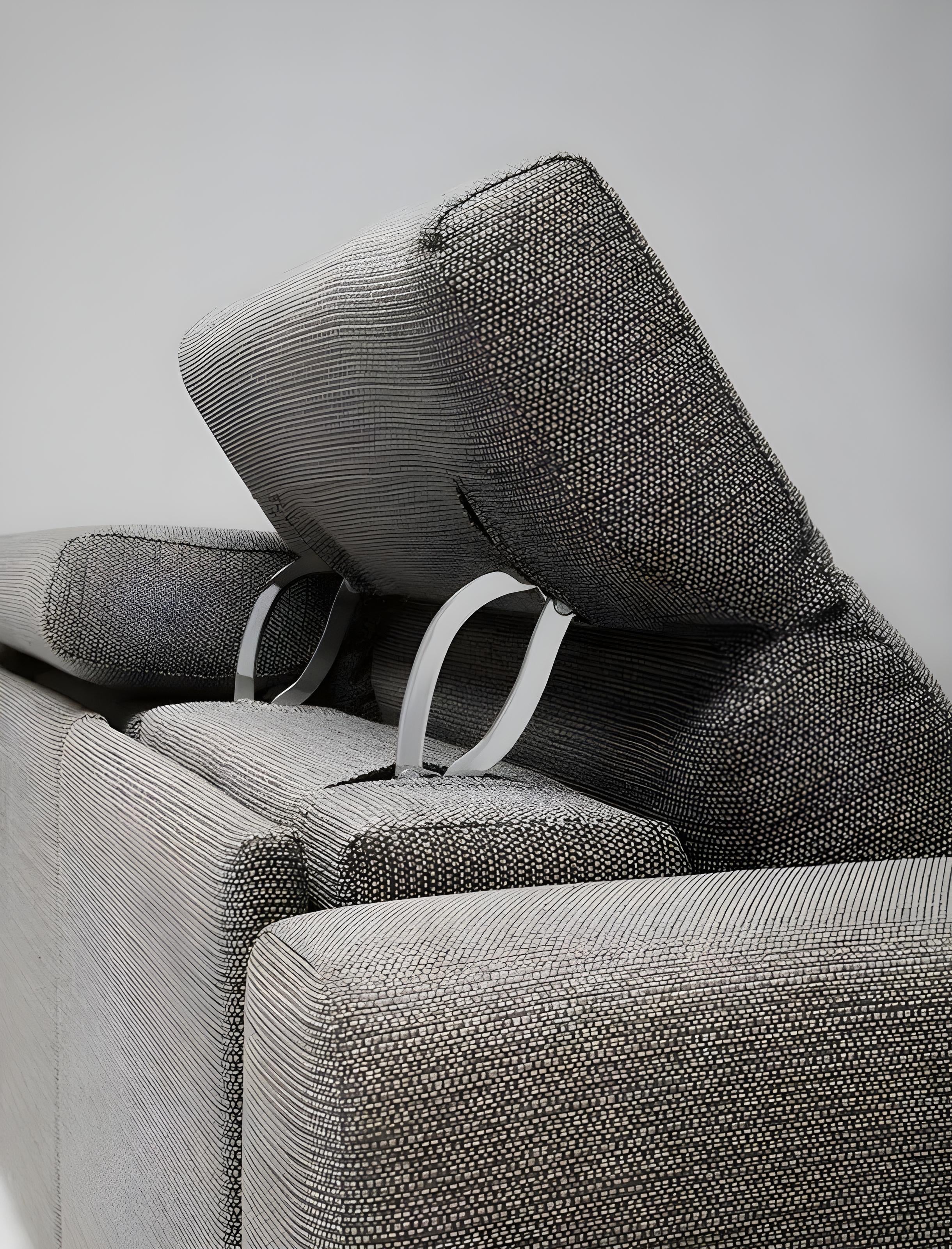 https://a.1stdibscdn.com/luxury-home-cinema-custom-sofa-w-electric-reclining-system-by-jacobo-ventura-for-sale-picture-6/f_27693/f_306205221770017001104/COSMOPOL_RELAX_comp_05_master_2__master.jpg