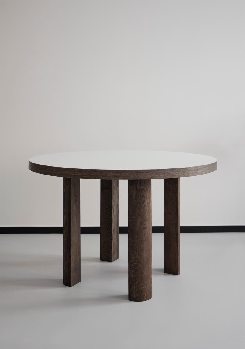 https://a.1stdibscdn.com/contemporary-round-table-quarter-smoked-oak-for-sale-picture-11/f_31233/f_311338721667492207009/CPH_10_master.jpg