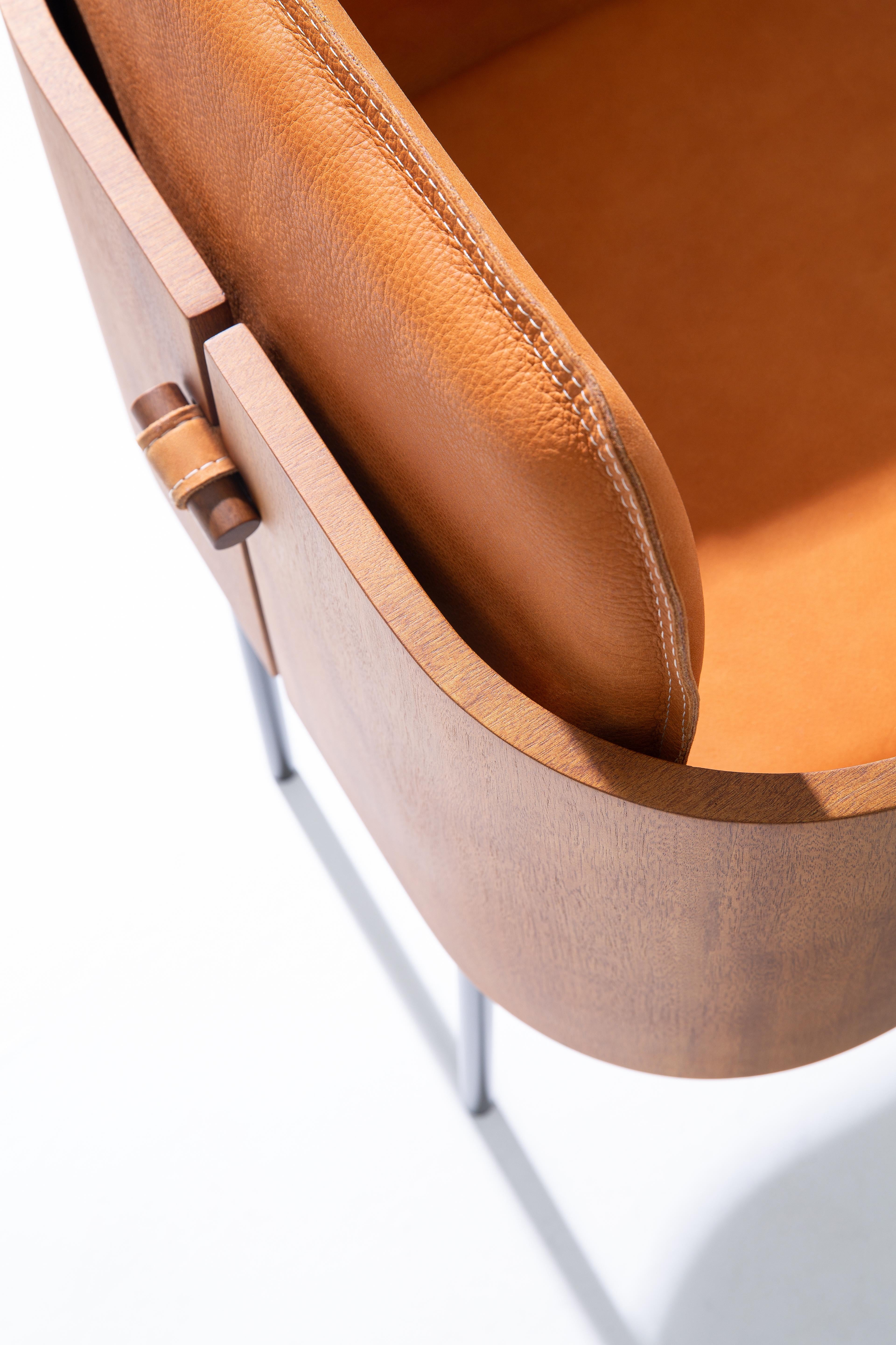 https://a.1stdibscdn.com/curva-chair-elegant-modern-wood-and-leather-armchair-with-geometric-form-for-sale-picture-6/f_104502/f_452078021748378406564/Cadeira_5__master.jpg