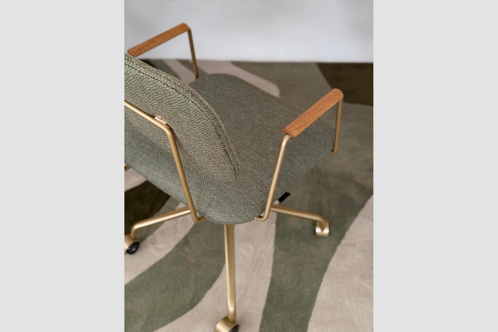 https://a.1stdibscdn.com/bruna-minimalist-office-chair-for-sale-picture-4/f_33041/f_422654721731345682465/Cadeira_Bruna_Office_1__master.jpg