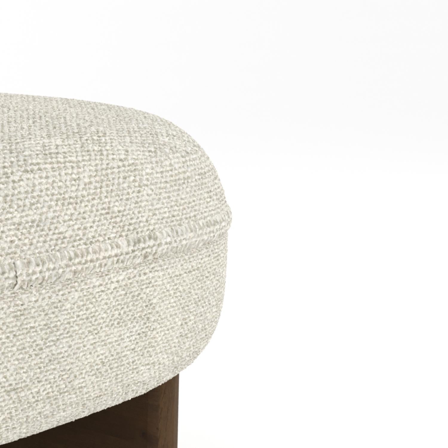 https://a.1stdibscdn.com/collector-riva-lounge-fabric-sahco-safire-007-for-sale-picture-5/f_53522/f_437279021740066862572/Cadeira_Lounge_Tecido_Kvadrat_007_4_master.jpg