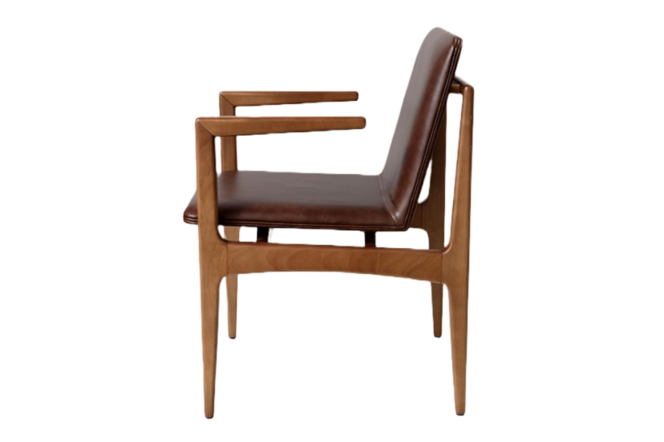 https://a.1stdibscdn.com/oscar-minimalist-chair-with-arms-in-solid-jequitiba-wood-and-natural-leather-for-sale-picture-2/f_33041/f_150167521688064345321/Cadeira_Oscar_Bracos_Foto_01_master.jpg