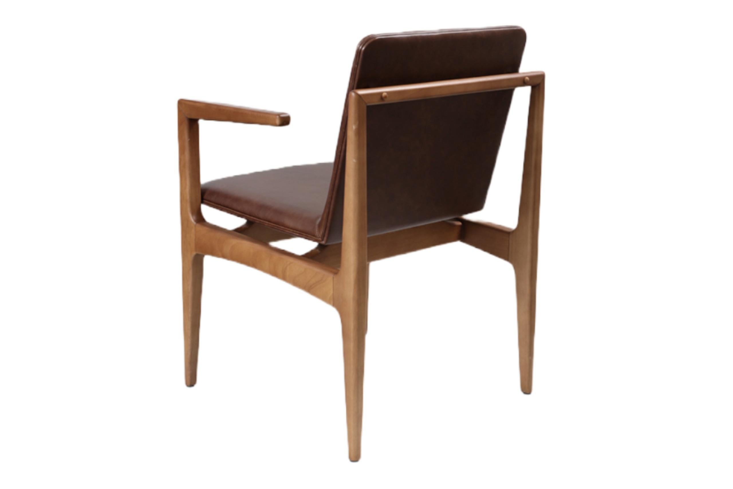 https://a.1stdibscdn.com/oscar-minimalist-chair-with-arms-in-solid-jequitiba-wood-and-handwoven-for-sale-picture-3/f_33041/f_145110921688063172639/Cadeira_Oscar_Bracos_Foto_02_master.jpg