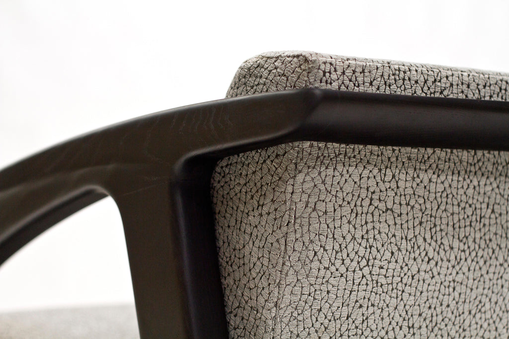 https://a.1stdibscdn.com/cambre-lounge-chair-for-sale-picture-8/f_24783/1552680792256/Camber_V2_41_FINAL_master.jpg