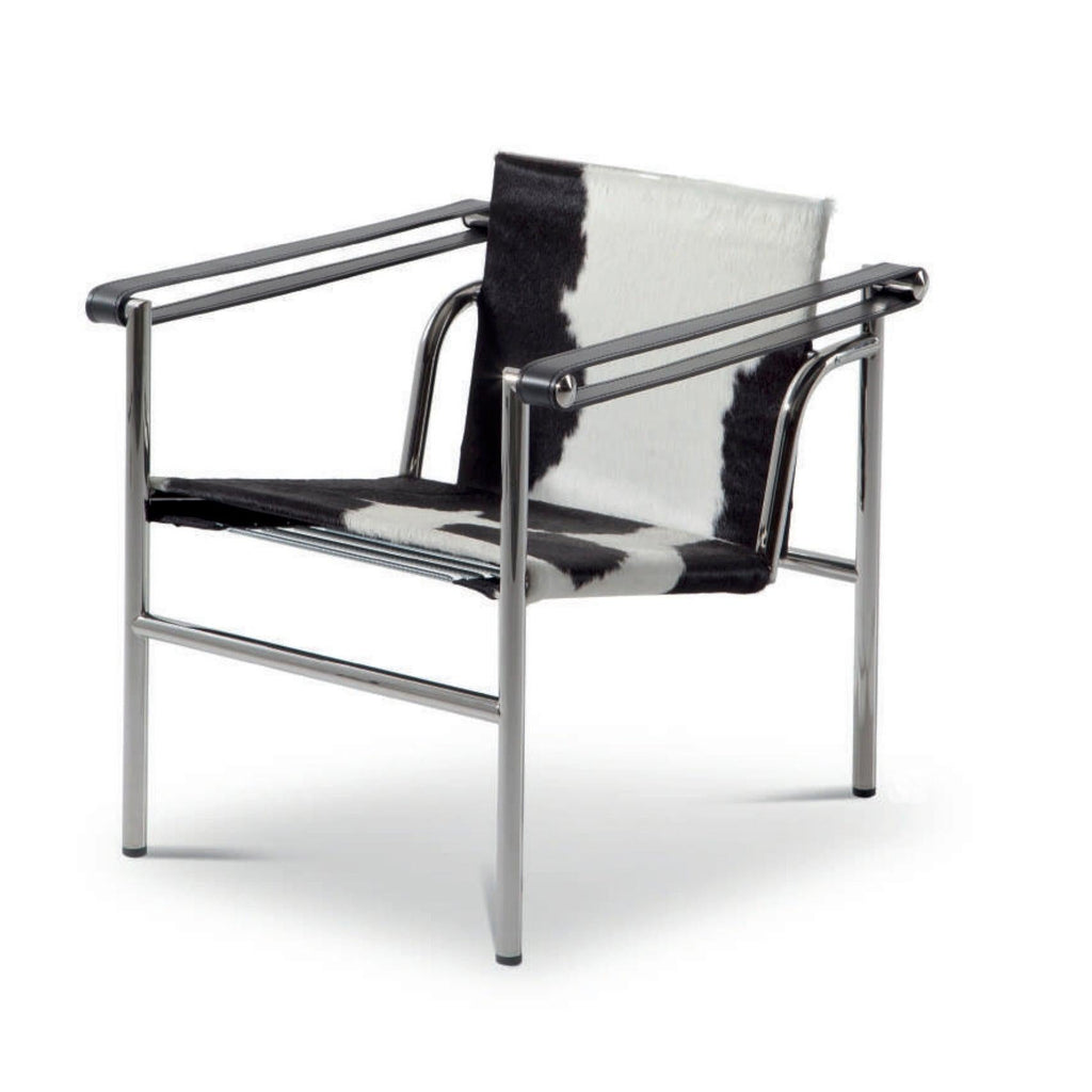 https://a.1stdibscdn.com/set-of-two-lc1-chairs-by-le-corbusier-jeanneret-charlotte-perriand-by-cassina-for-sale-picture-4/f_14272/f_311093821667382553845/Captura_de_pantalla_2021_02_26_a_las_11_49_36_org_master.jpg