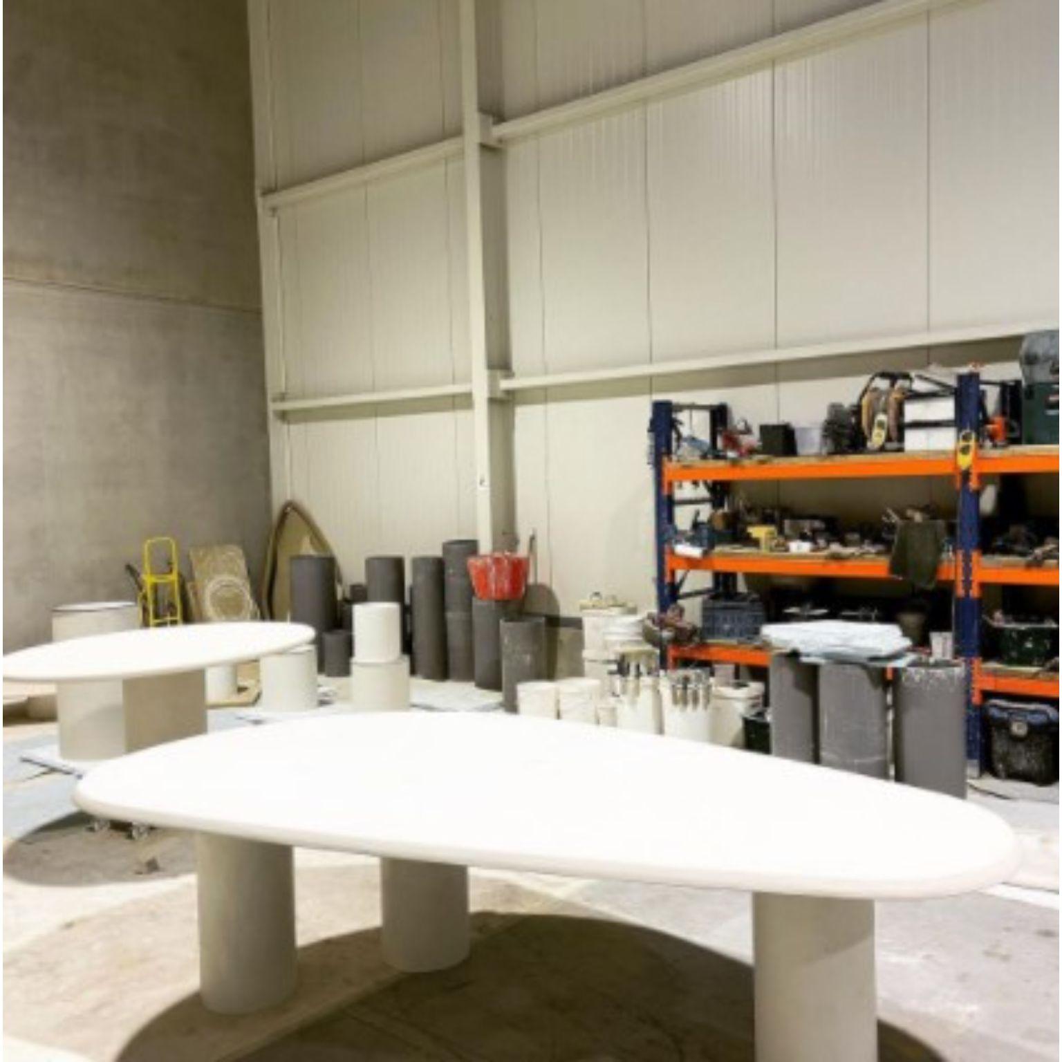 https://a.1stdibscdn.com/natural-plaster-hand-sculpted-outdoor-dining-table-360-by-philippe-colette-for-sale-picture-5/f_12192/f_346706221686239394393/Captura_de_pantalla_2021_12_02_103123_master.jpg