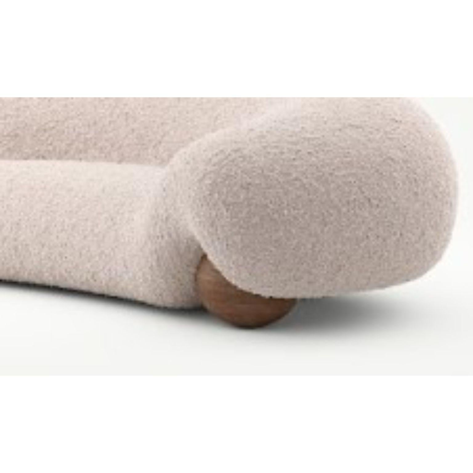https://a.1stdibscdn.com/lamb-sofa-by-numo-for-sale-picture-4/f_12192/f_353564721690054457362/Captura_de_pantalla_2023_07_22_163116_1__master.jpg