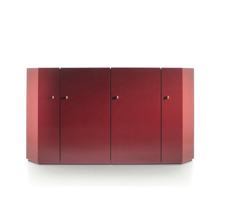 https://a.1stdibscdn.com/bramante-storage-cabinet-by-japanese-architect-kazuhide-takahama-for-cassina-for-sale-picture-2/f_14272/f_385761221708946831084/Captura_de_pantalla_2024_02_26_a_las_12_21_45_master.jpg?width=768