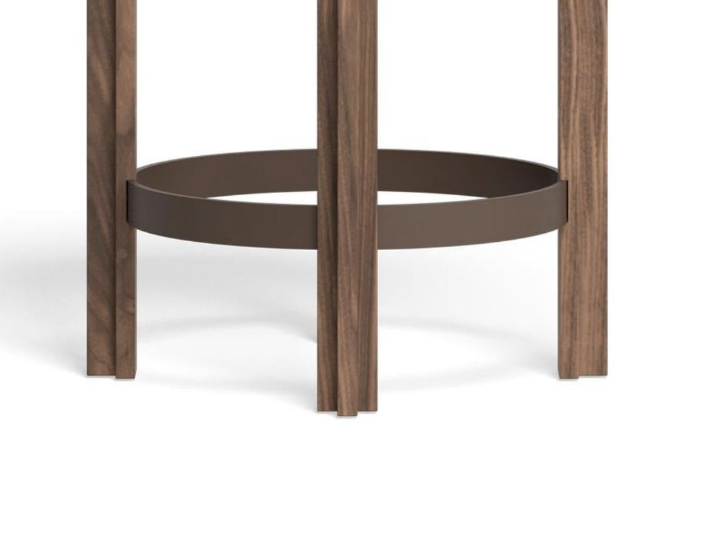 https://a.1stdibscdn.com/bodil-kjaer-walnut-principal-counter-stool-for-karakter-for-sale-picture-5/f_14272/f_417094121727871620118/Captura_de_pantalla_2024_10_02_a_las_14_19_13_master.jpg