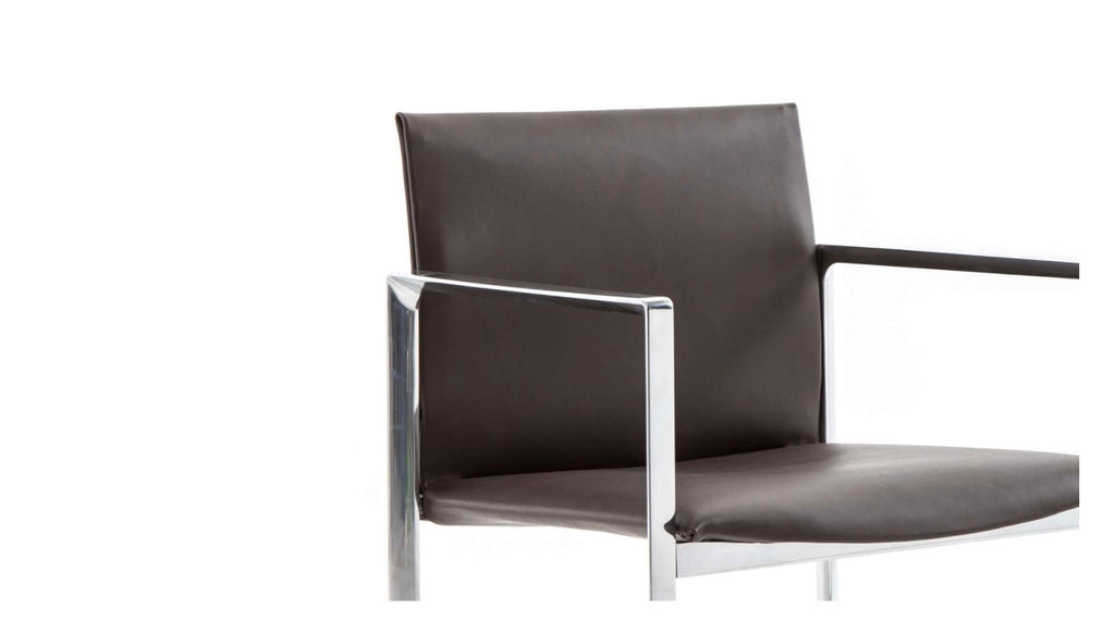 https://a.1stdibscdn.com/piero-lissoni-eve-chair-for-cassina-for-sale-picture-5/f_14272/f_420290121729857145827/Captura_de_pantalla_2024_10_25_a_las_13_44_42_master.jpg