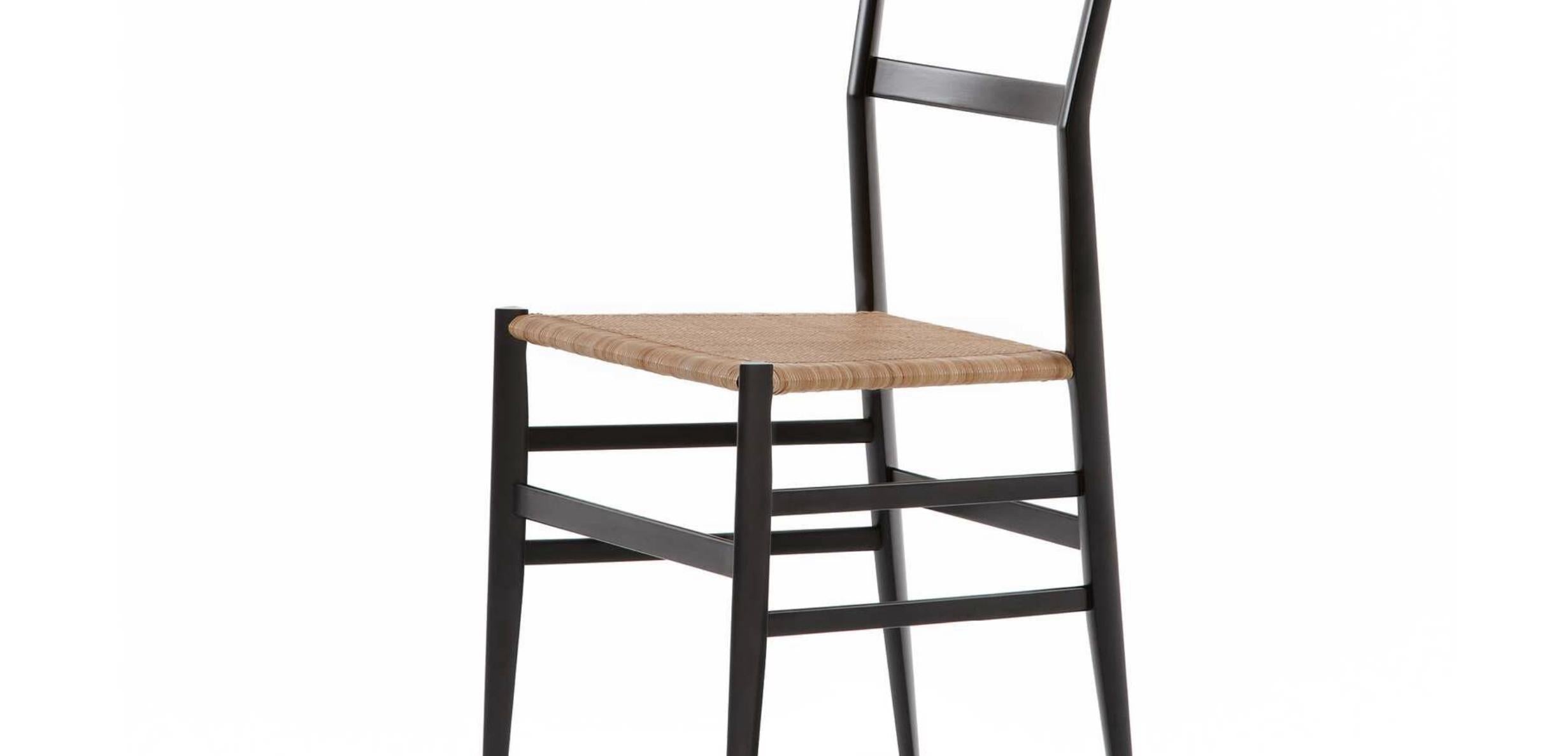 https://a.1stdibscdn.com/gio-ponti-frassino-tinto-nero-aswood-superleggera-chair-for-cassina-for-sale-picture-7/f_14272/f_420658521730122349626/Captura_de_pantalla_2024_10_28_a_las_14_30_25_master.jpg