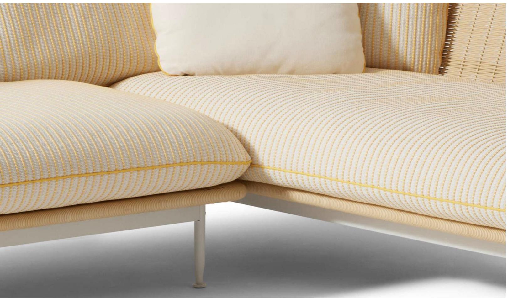 https://a.1stdibscdn.com/antonio-citterio-esosoft-outdoor-sofa-rattan-stainless-steel-italy-for-sale-picture-3/f_14272/f_492424121773655903008/Captura_de_pantalla_2024_11_08_a_las_8_59_46_master.jpg
