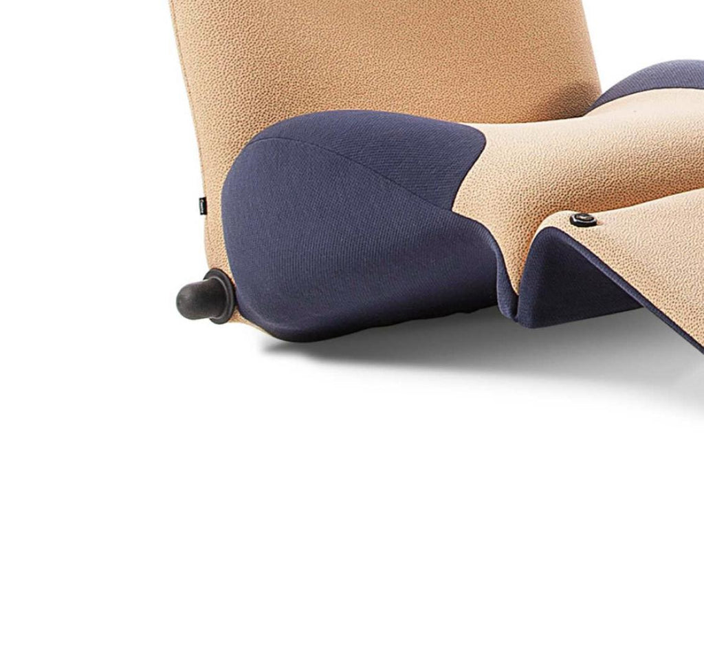 https://a.1stdibscdn.com/toshiyuki-kta-set-of-three-wink-armchair-for-cassina-for-sale-picture-7/f_14272/f_423090721731591505316/Captura_de_pantalla_2024_11_14_a_las_14_19_02_master.jpg
