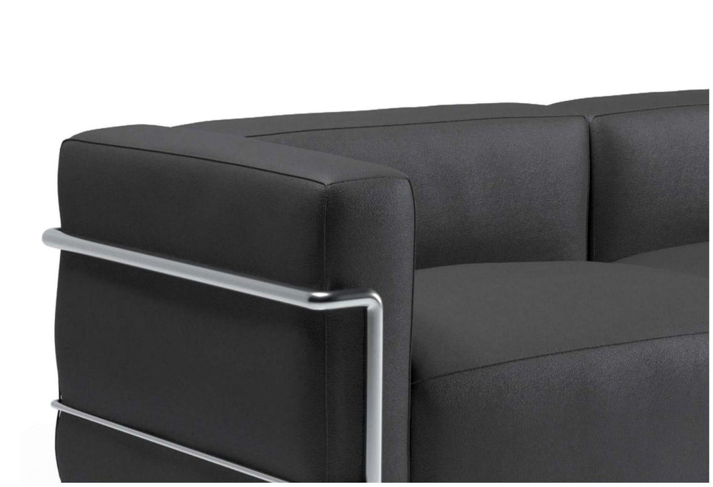 https://a.1stdibscdn.com/le-corbusier-3-fauteuil-gran-confort-grand-modele-trois-places-for-cassina-for-sale-picture-5/f_14272/f_423050821731568359294/Captura_de_pantalla_2024_11_14_a_las_8_11_20_master.jpg