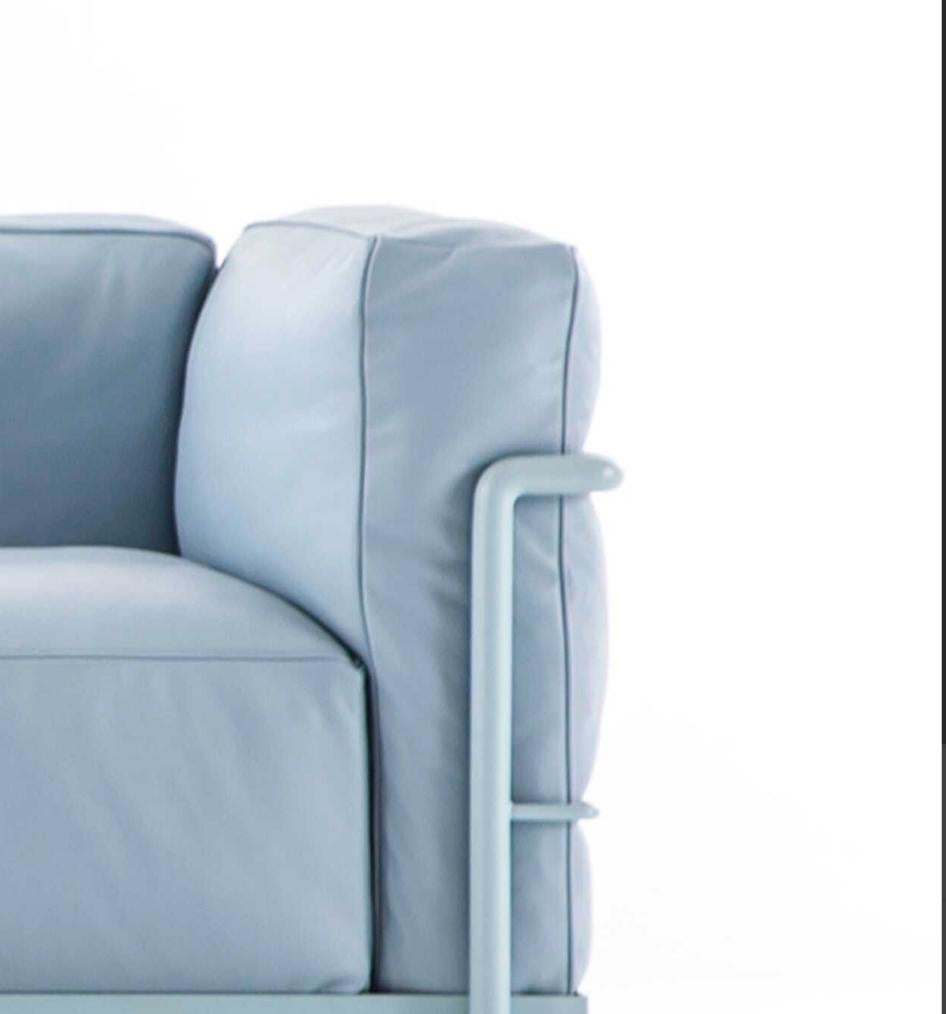 https://a.1stdibscdn.com/le-corbusier-3-fauteuil-gran-confort-grand-modele-trois-places-for-cassina-for-sale-picture-7/f_14272/f_423051121731568992064/Captura_de_pantalla_2024_11_14_a_las_8_22_26_master.jpg